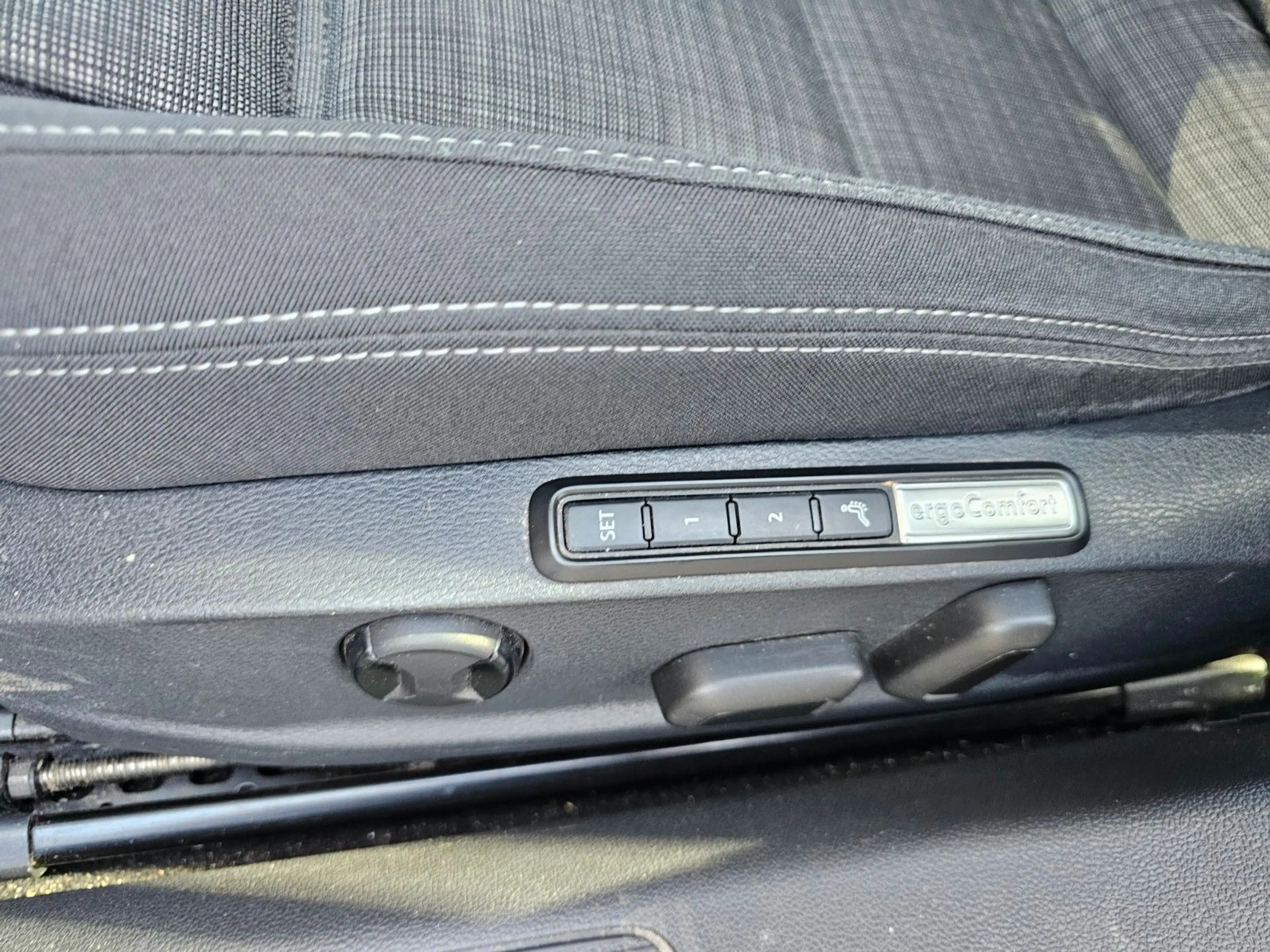 Volkswagen Passat Variant Business,Auto,Klimaaut,NAV,Kamira — photo 25