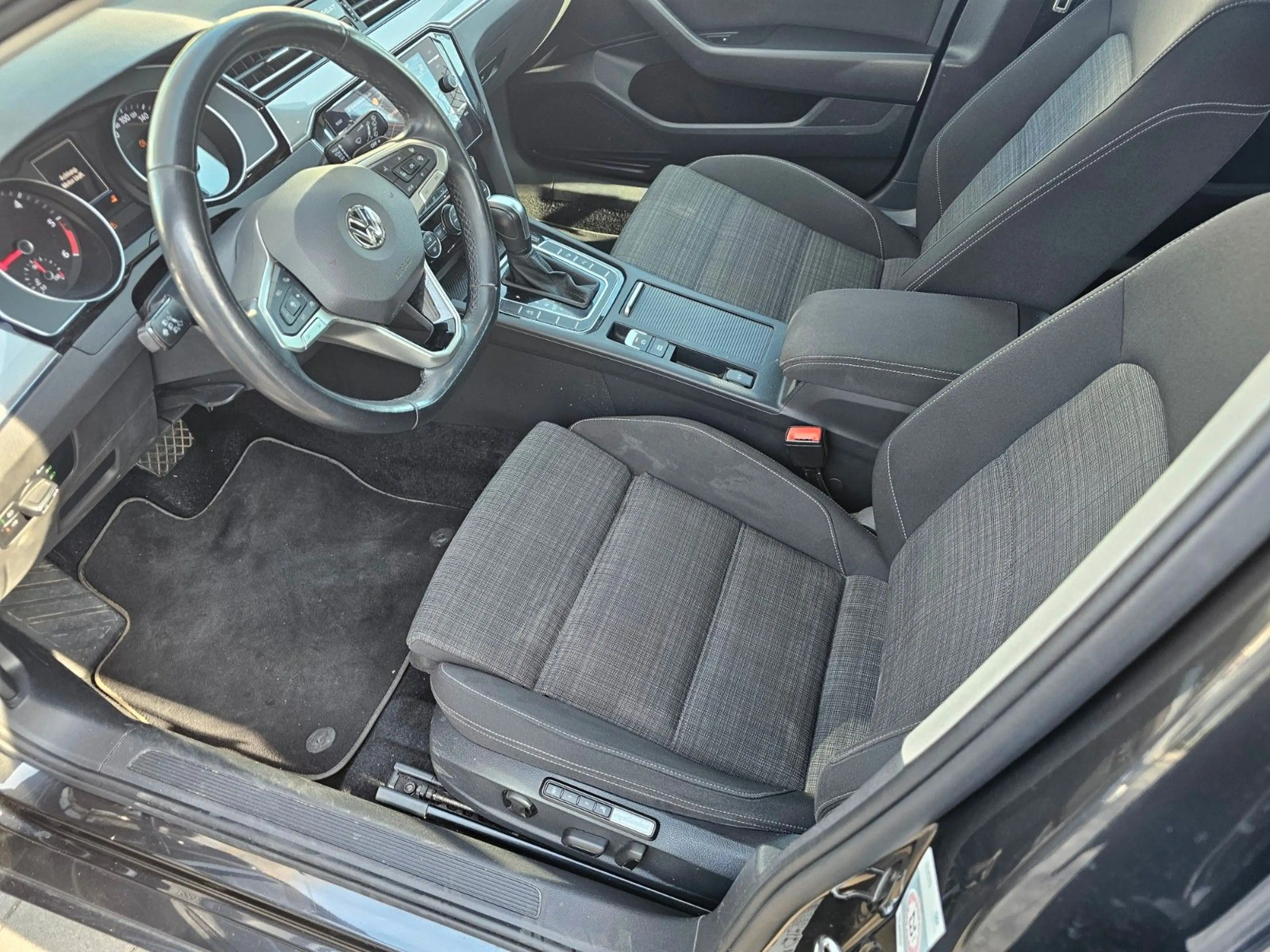 Volkswagen Passat Variant Business,Auto,Klimaaut,NAV,Kamira — photo 15