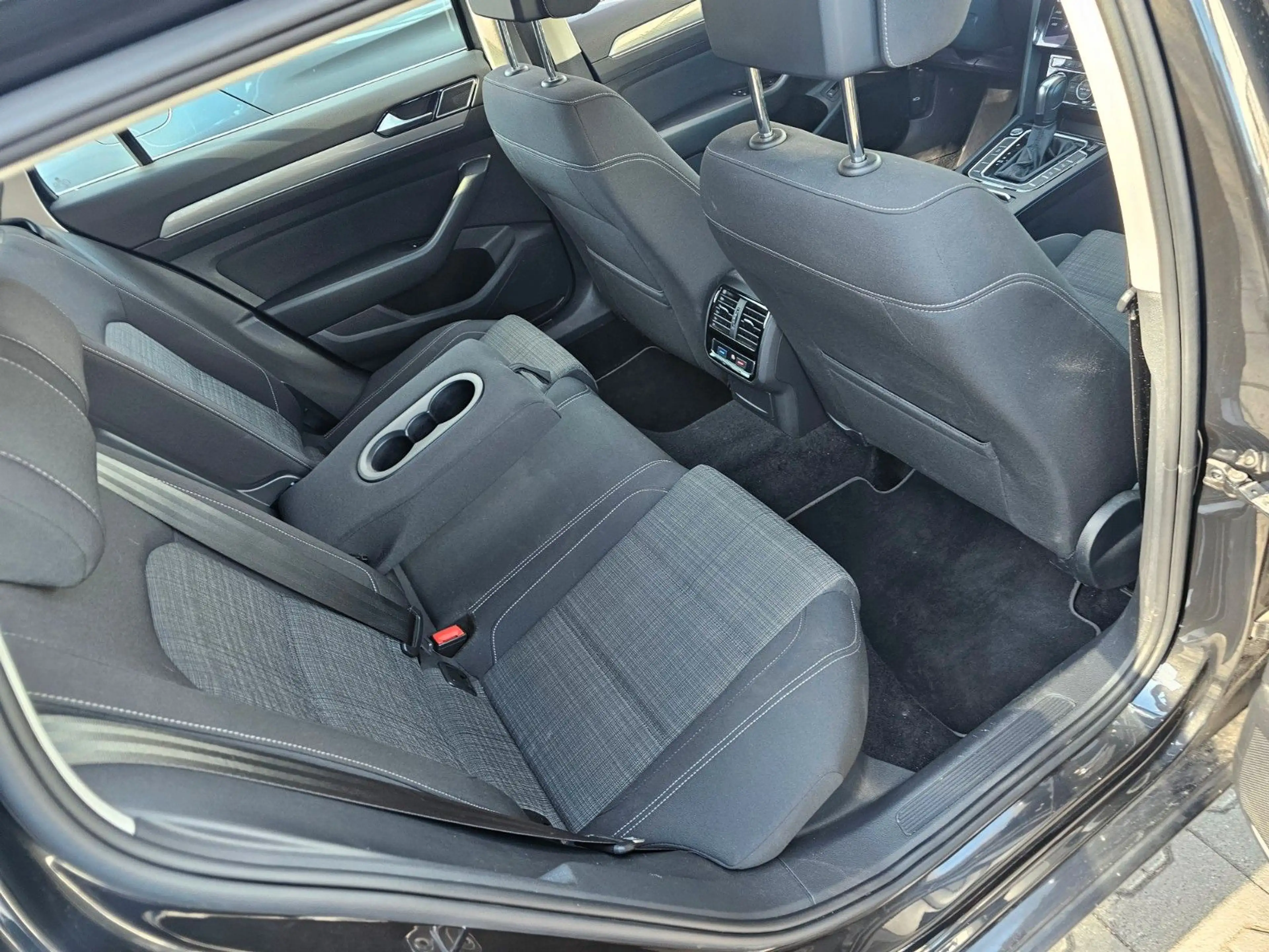 Volkswagen Passat Variant Business,Auto,Klimaaut,NAV,Kamira — photo 18
