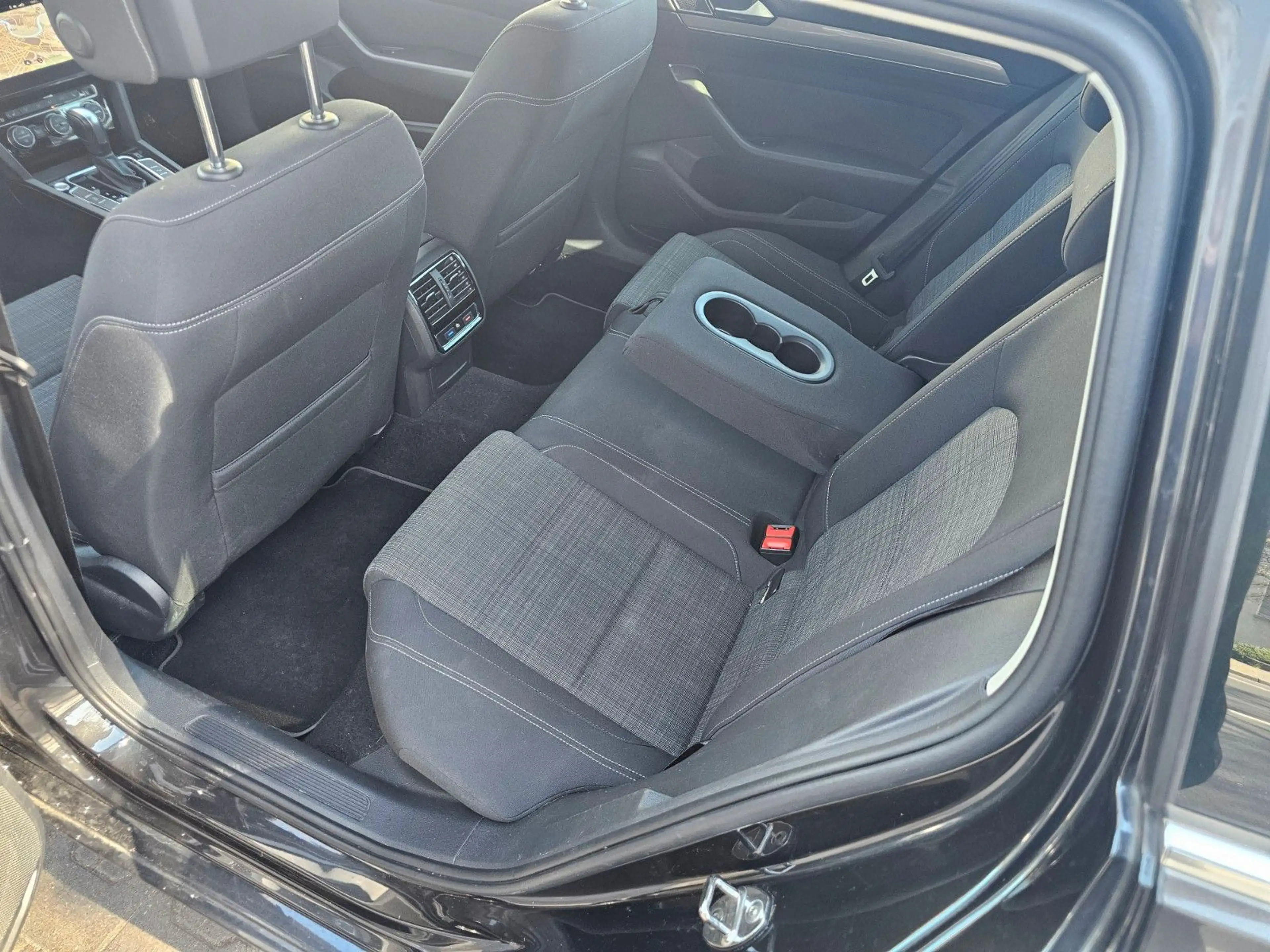 Volkswagen Passat Variant Business,Auto,Klimaaut,NAV,Kamira — photo 17