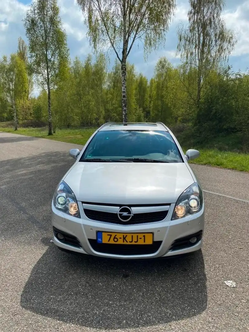 Opel Vectra 2.2-16V Essentia Zilver - 2