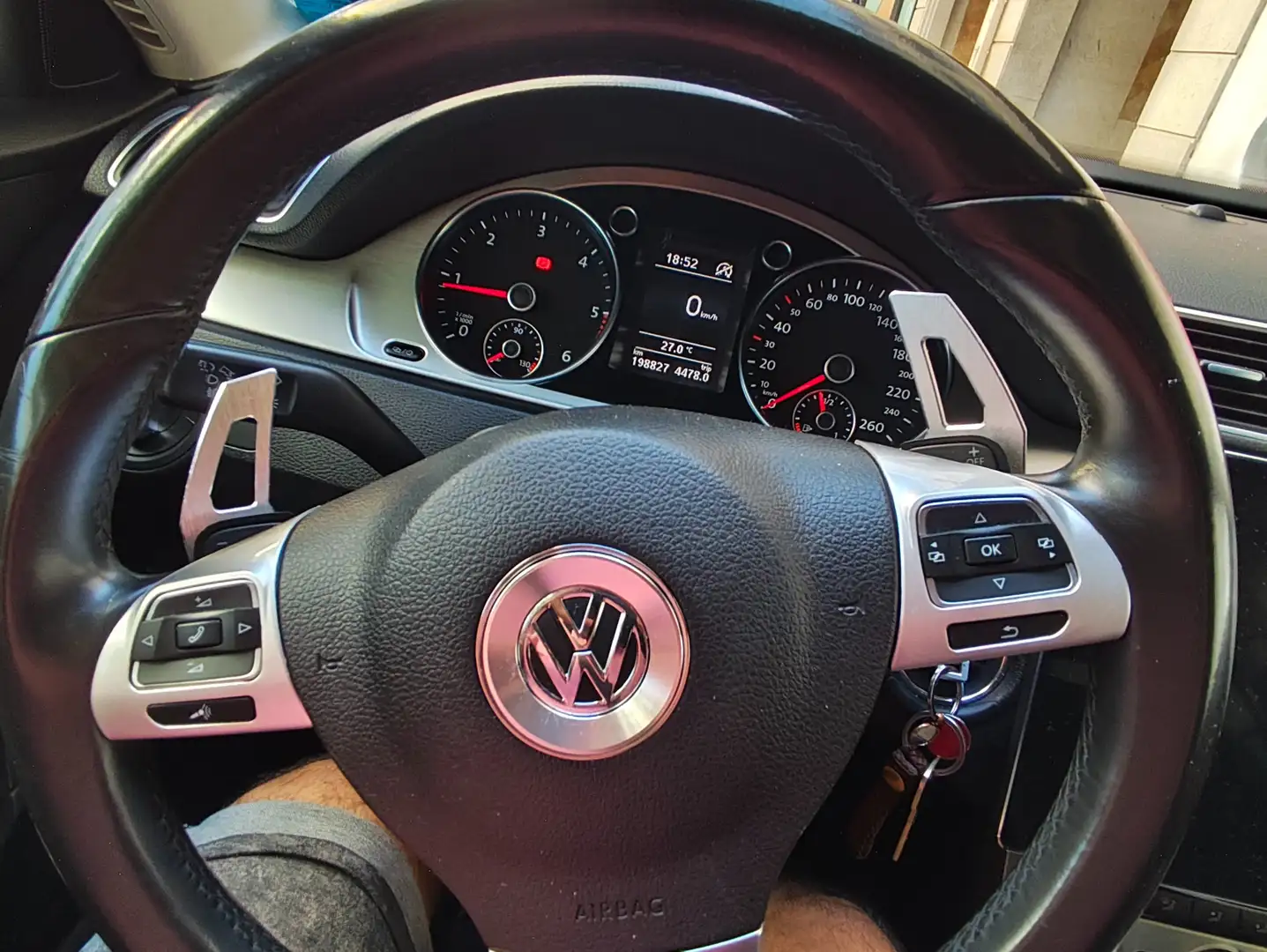 Volkswagen Passat Passat 2.0TDI Highline BMT DSG Highline Plateado - 1