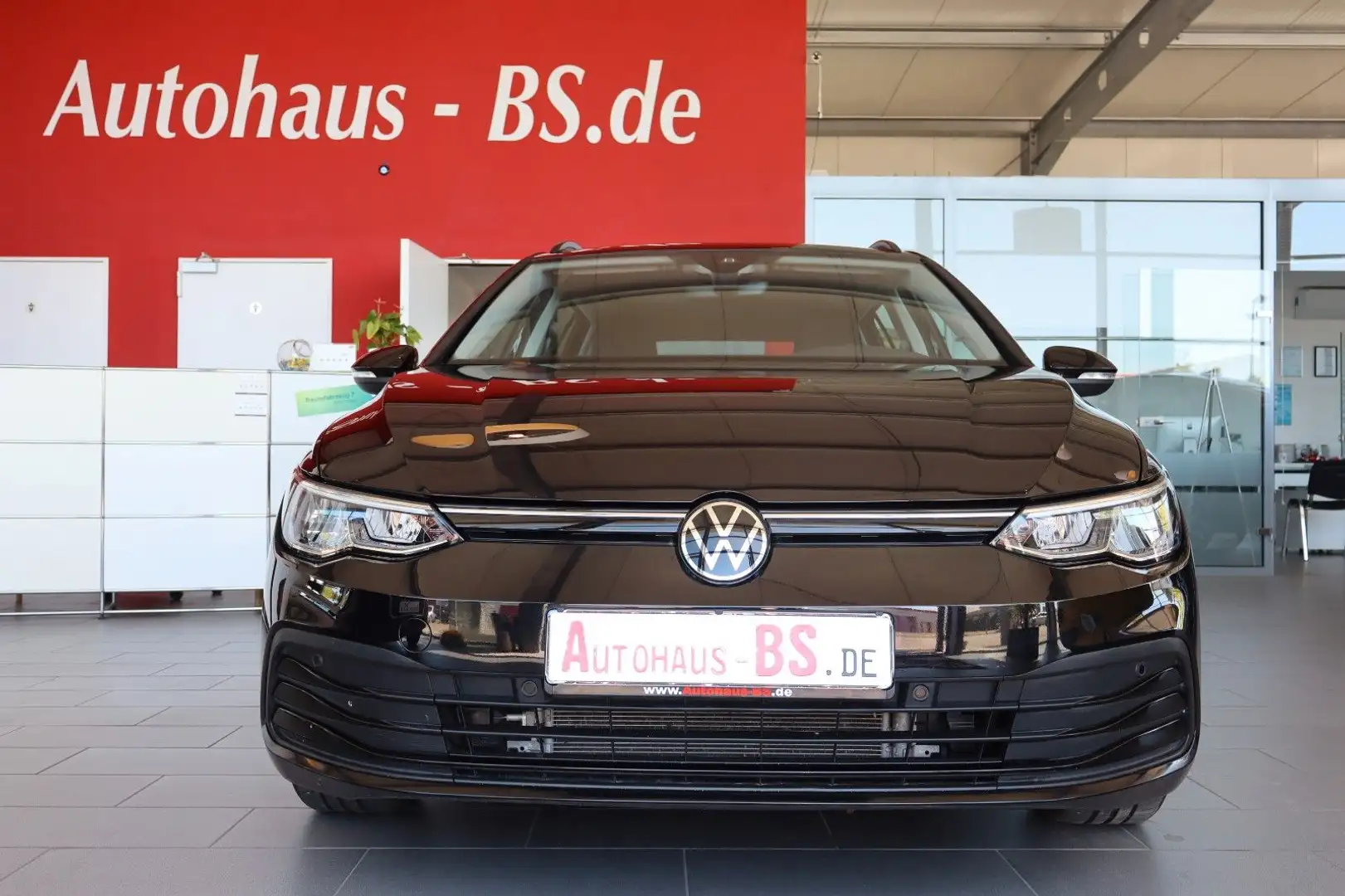 Volkswagen Golf VIII Variant Life 2.0 TDI DSG,Navi,LED,1Hd Zwart - 2