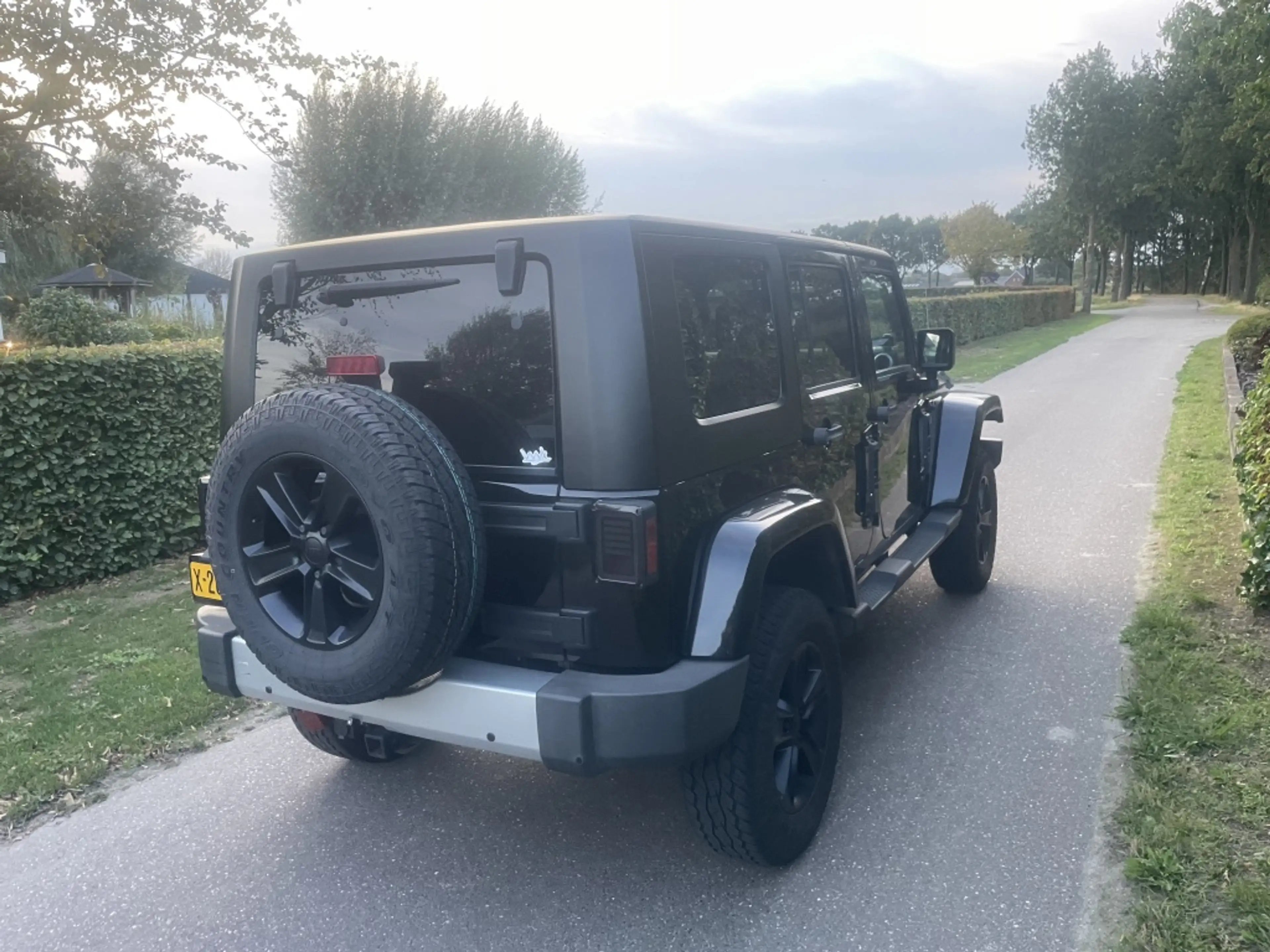 Jeep Wrangler Unlimited 3.8 Sport — photo 6