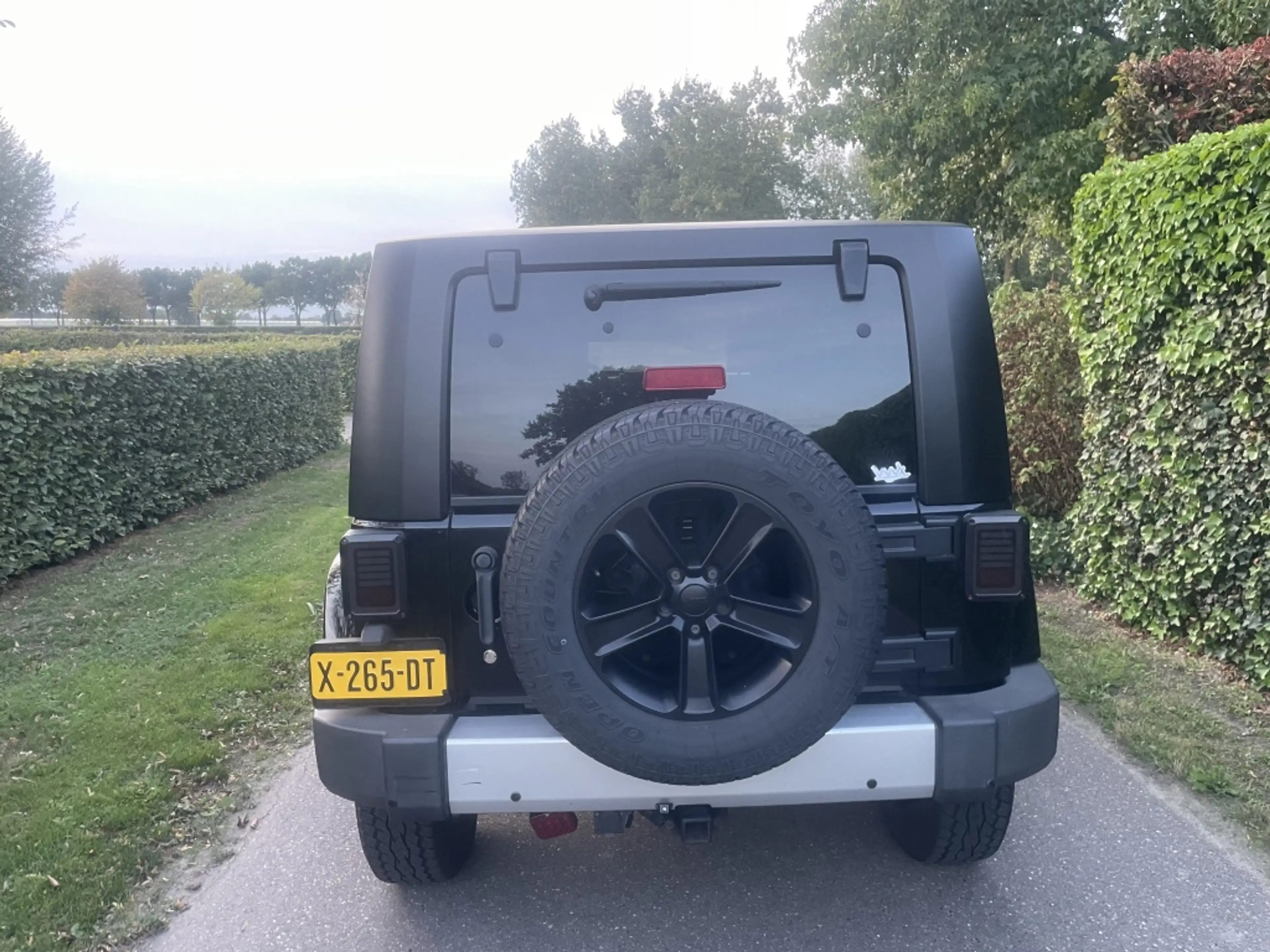 Jeep Wrangler Unlimited 3.8 Sport — photo 10