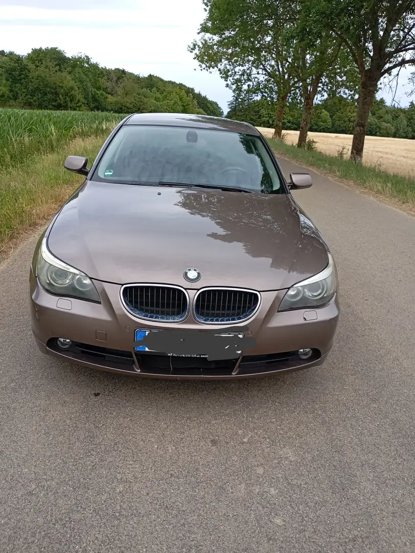 BMW 525 BMW 525 i - 1