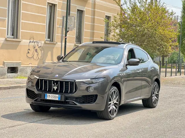 Maserati Levante 3.0 V6 430cv aut.8 S Q4 E6 Granlusso KM CERTIFICATI MASERATI-TETTO APRIBILE-SOSP PNEUMATICHE-APPLE CAR PLAY-CERCHI 21-LED