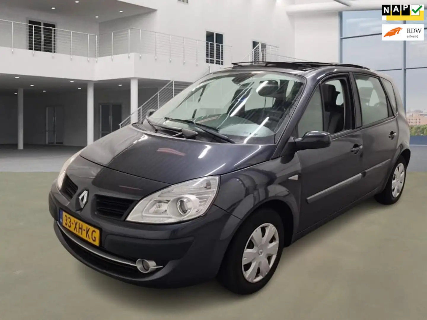 Renault Scenic 1.6-16V Business Line Grijs - 1