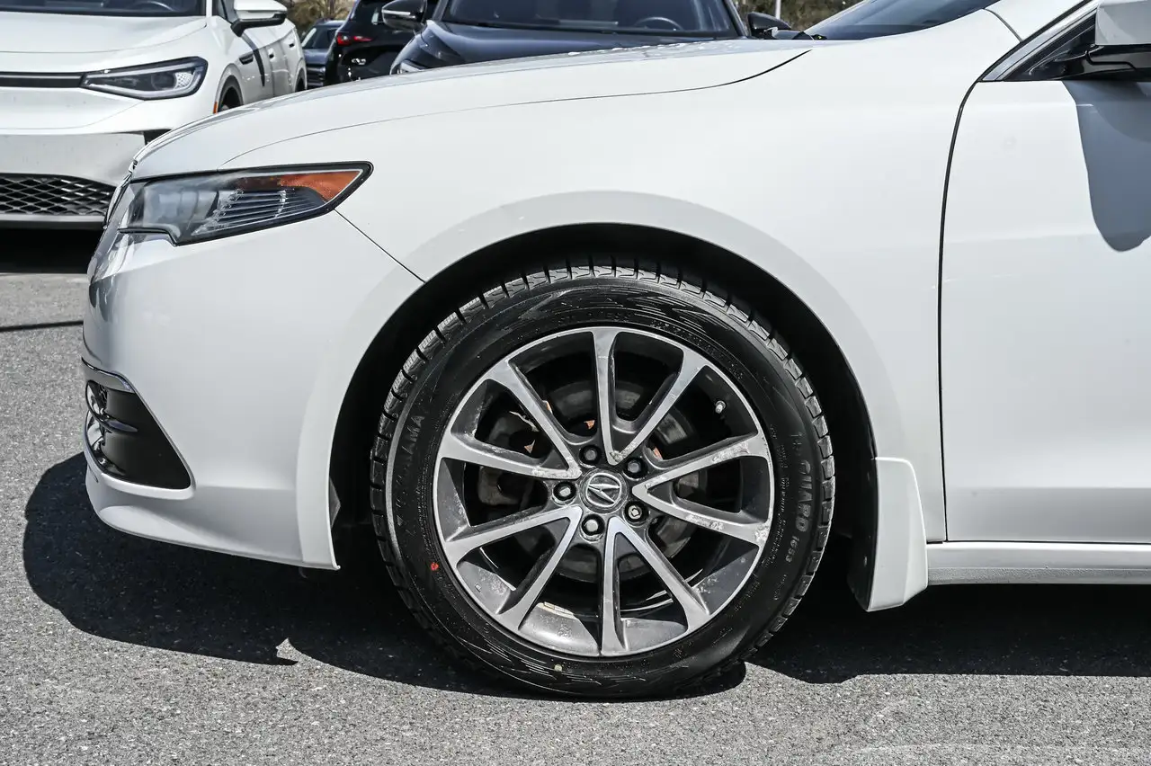 Acura TLX снимка Acura TLX