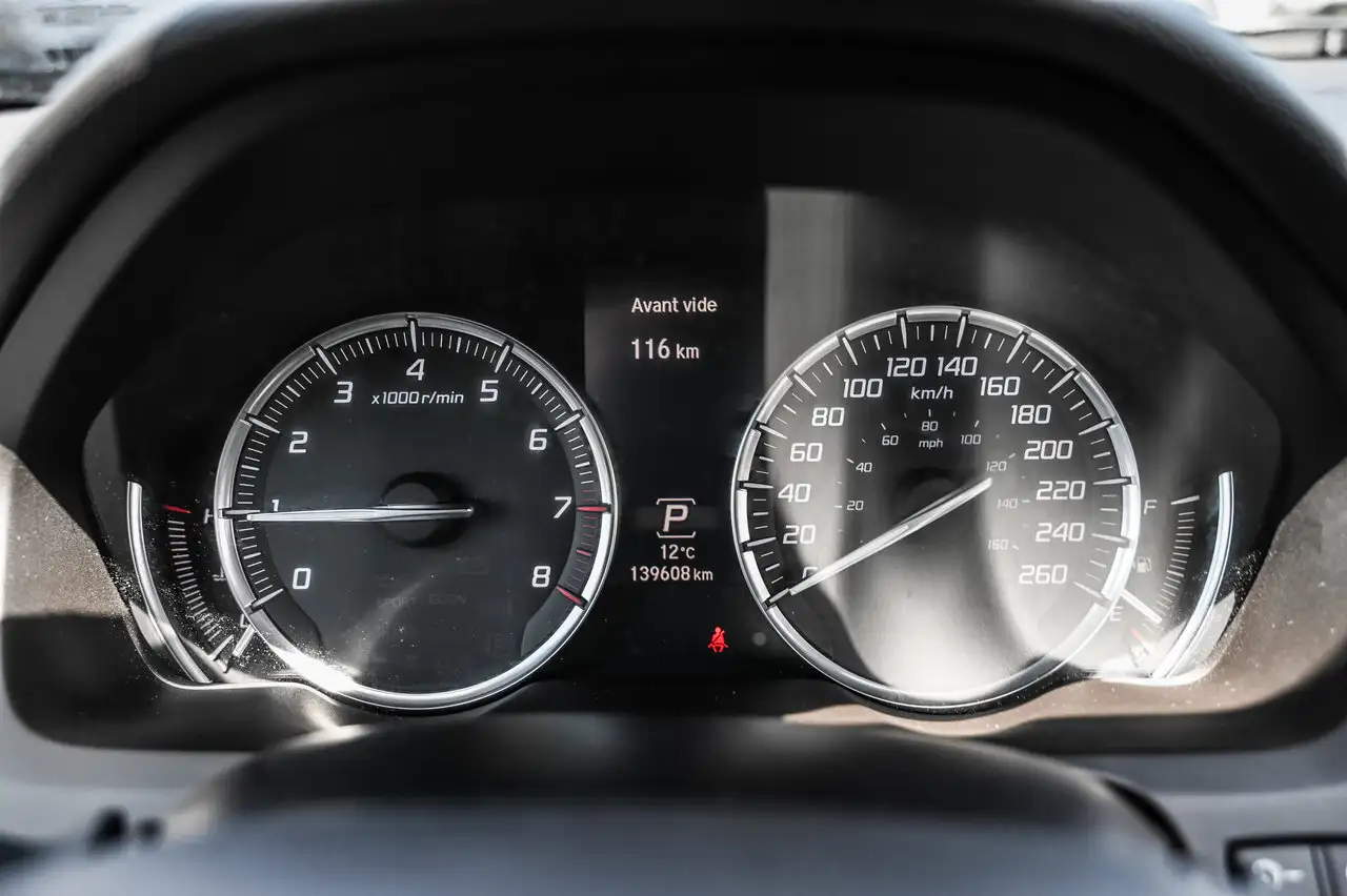 Acura TLX снимка Acura TLX