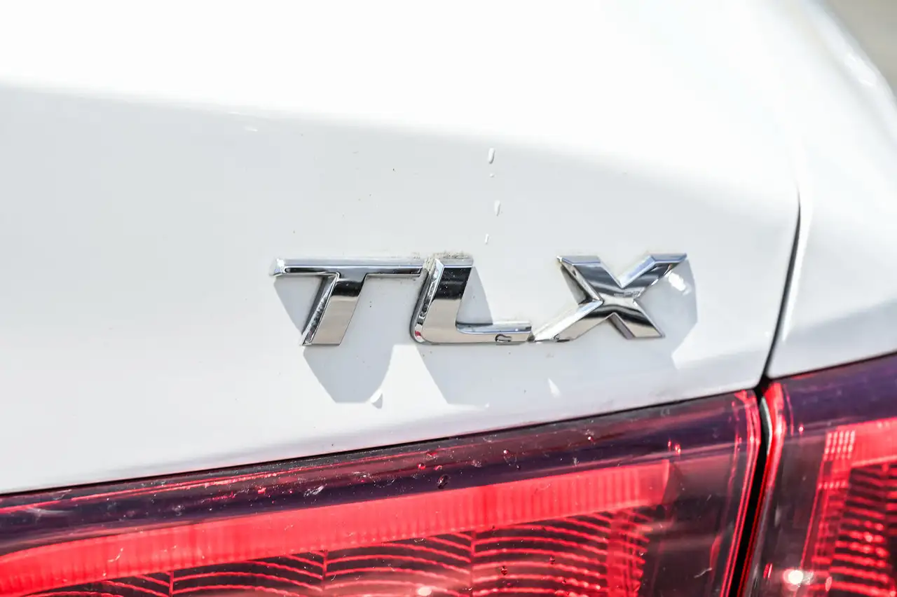 Acura TLX снимка Acura TLX