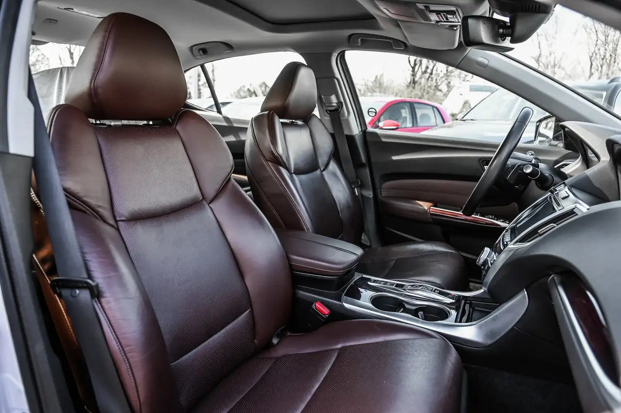 Acura TLX снимка Acura TLX