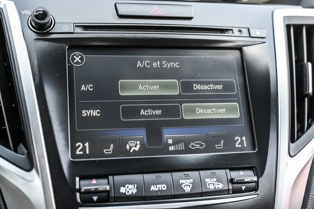 Acura TLX снимка Acura TLX