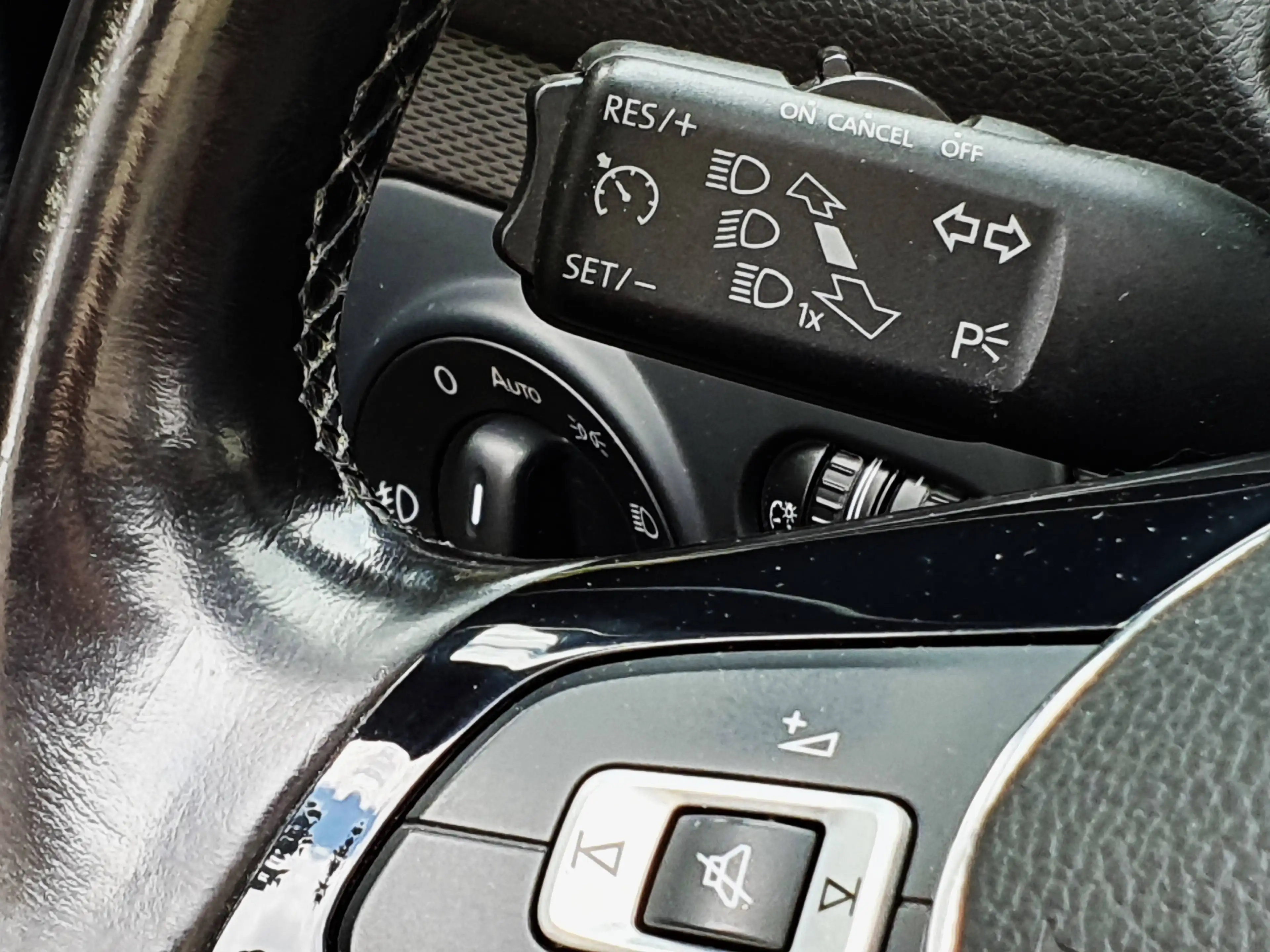 Volkswagen Golf Cabriolet Lounge 1Hd Navi+Kamera+Media...EU6 Ufrei — photo 10