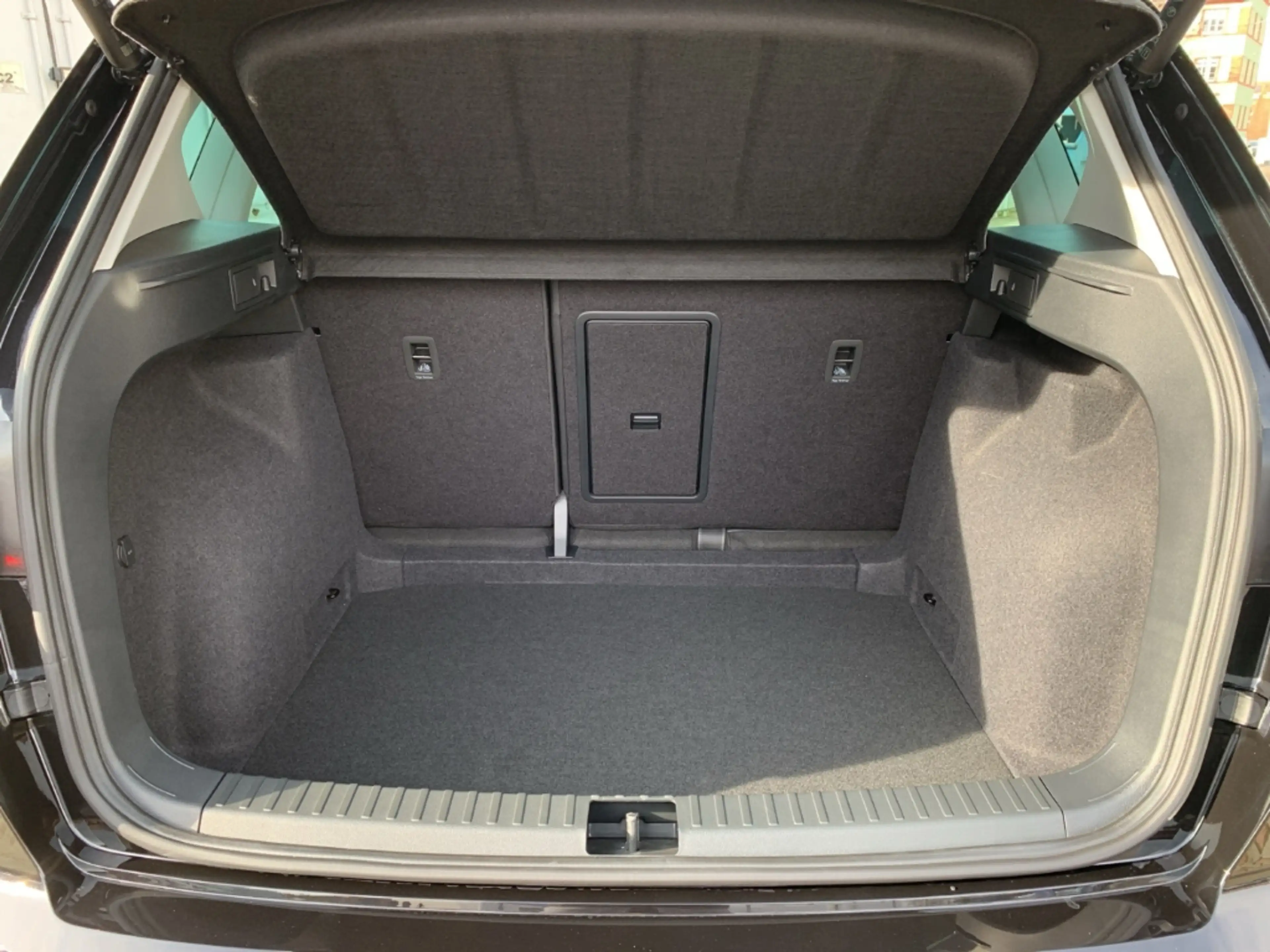 CUPRA Ateca 1.5 TSI DSG NAVI+ACC+LED+SHZ+KAMERA+19 — photo 12