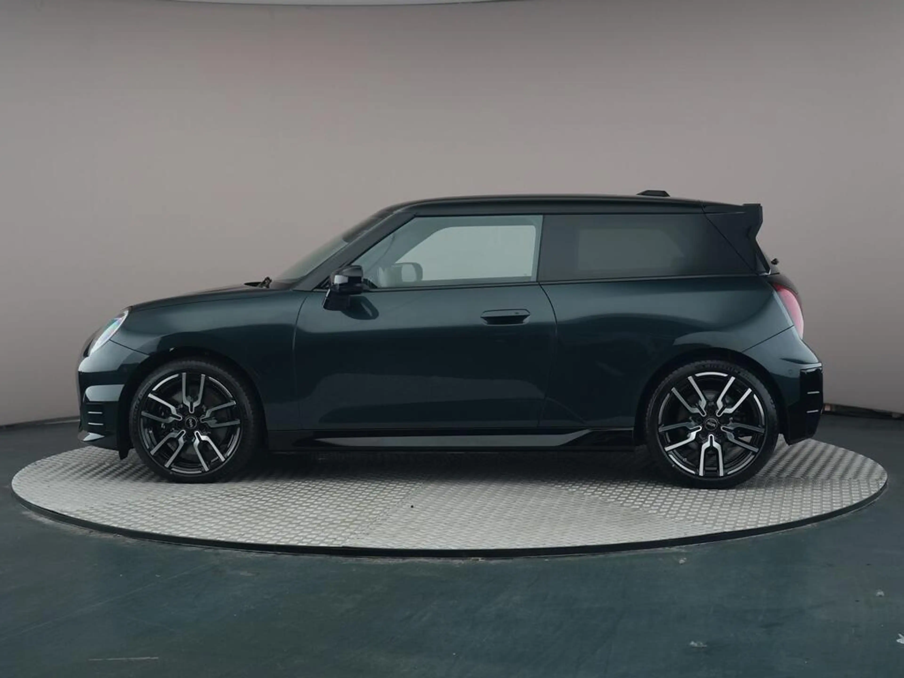MINI John Cooper Works SE Cooper M 54.2 kWh — photo 8