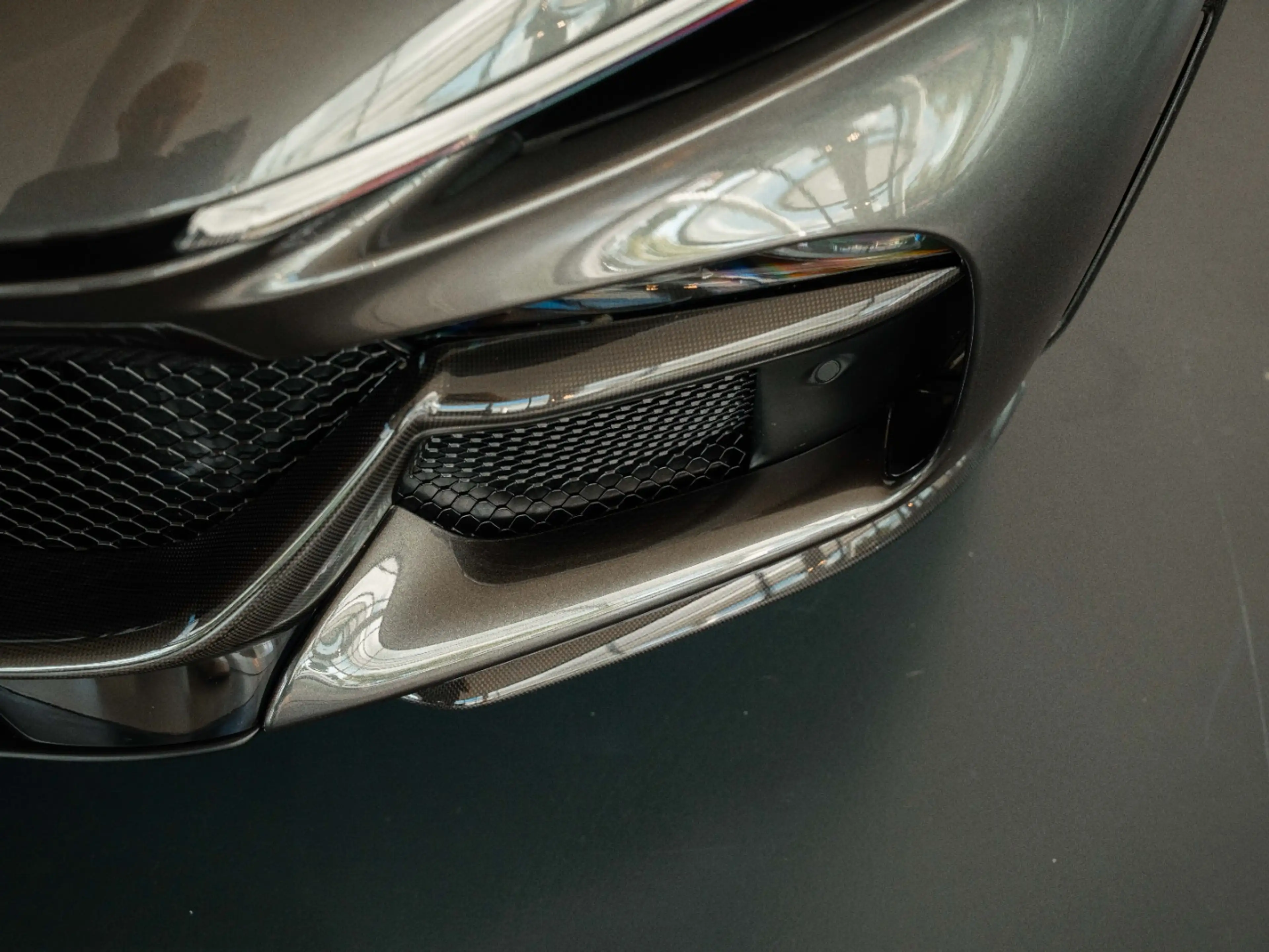 Ferrari Purosangue Lackierte Tricolore*Carbon*Burmester — photo 13