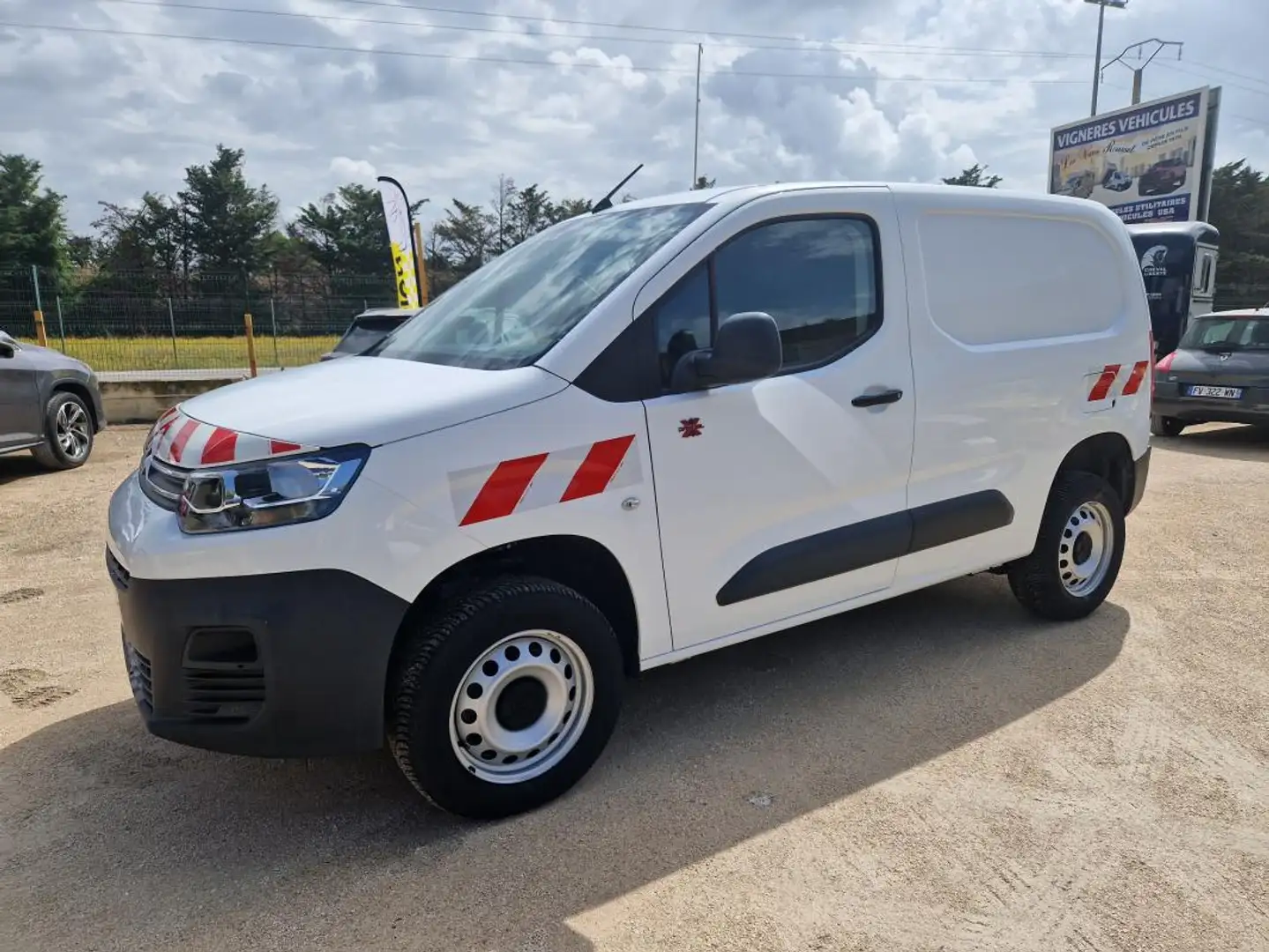 Citroen Berlingo 1000kg BlueHDi 130 BVM6 Club / DANGEL 4X4 - 1