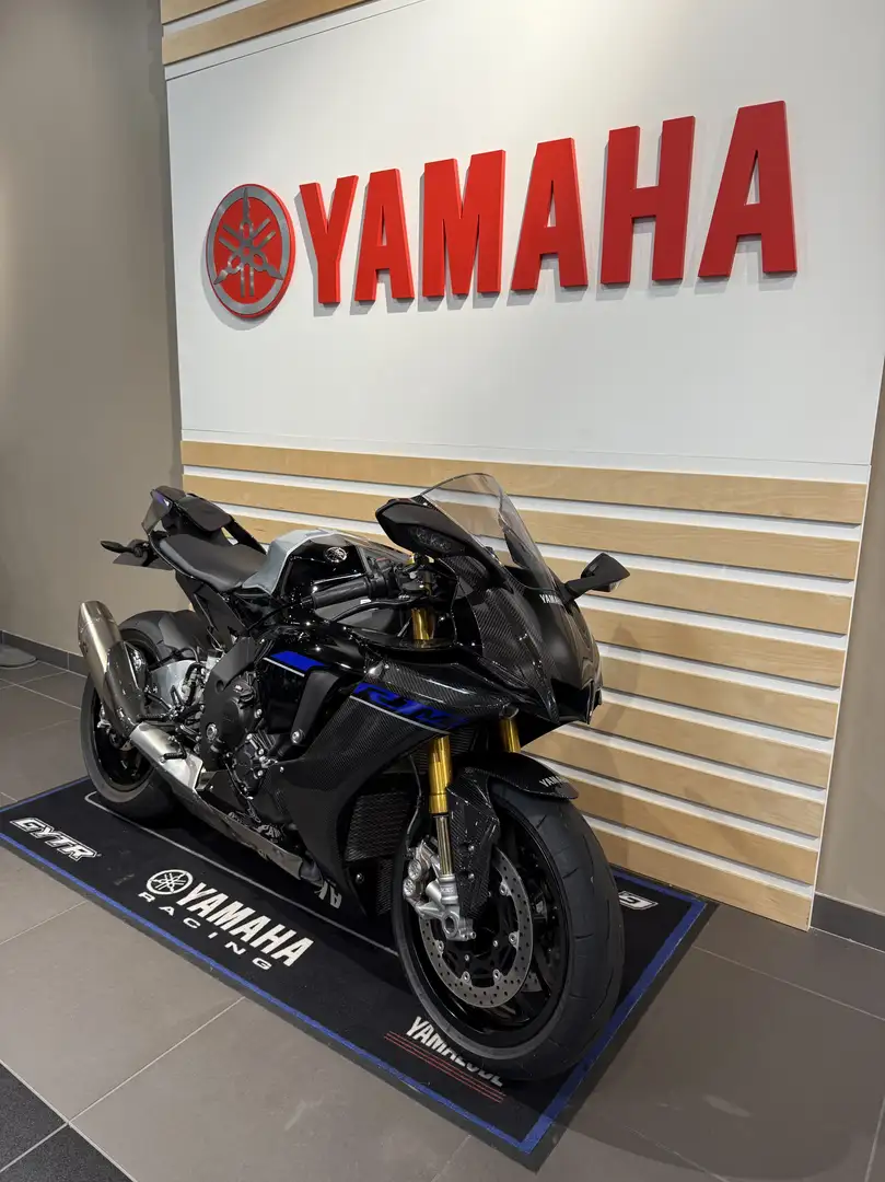 Yamaha YZF 1000 - 2