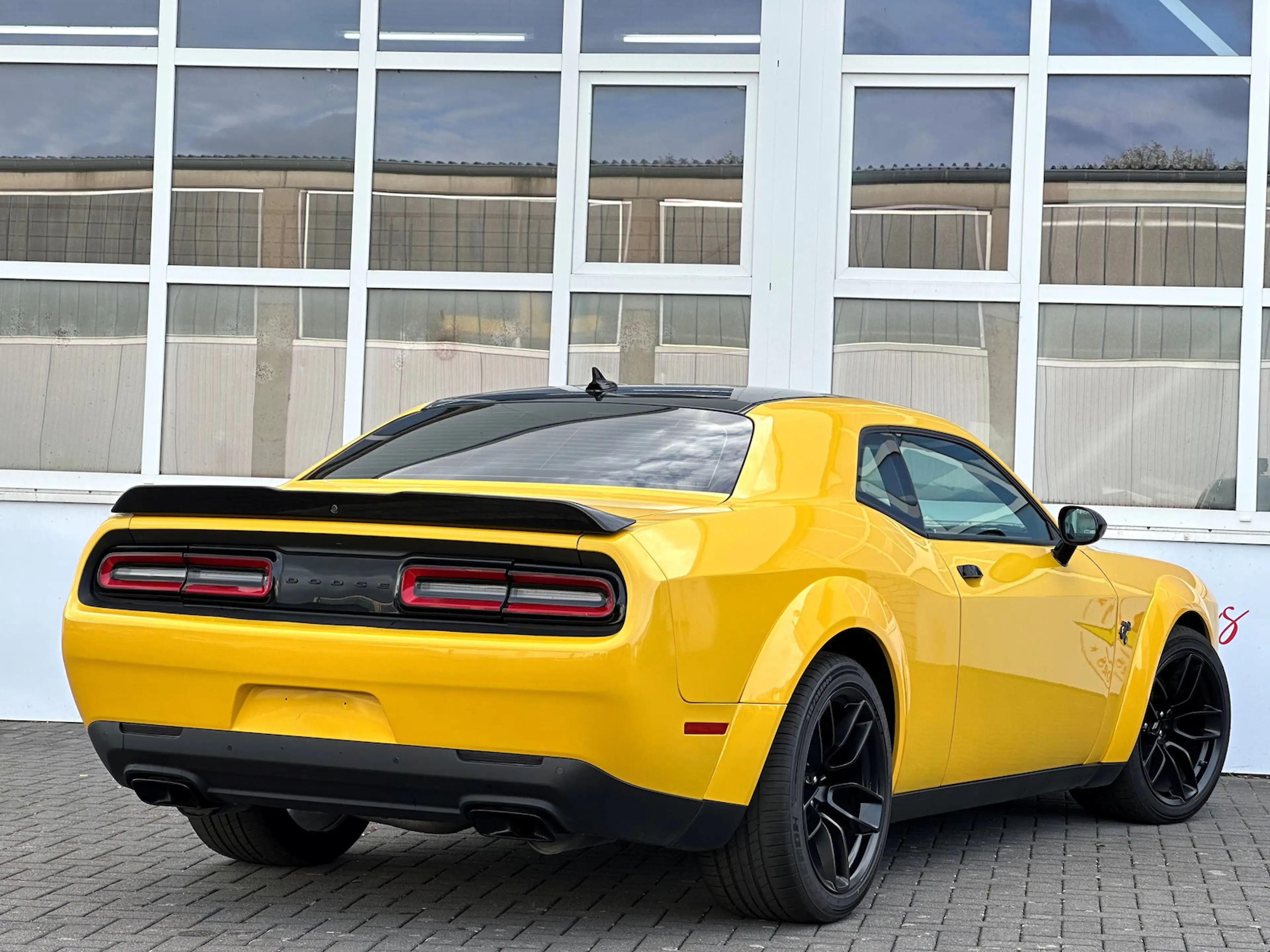 Dodge Challenger 392 R/T Scatpack original Widebody — photo 4