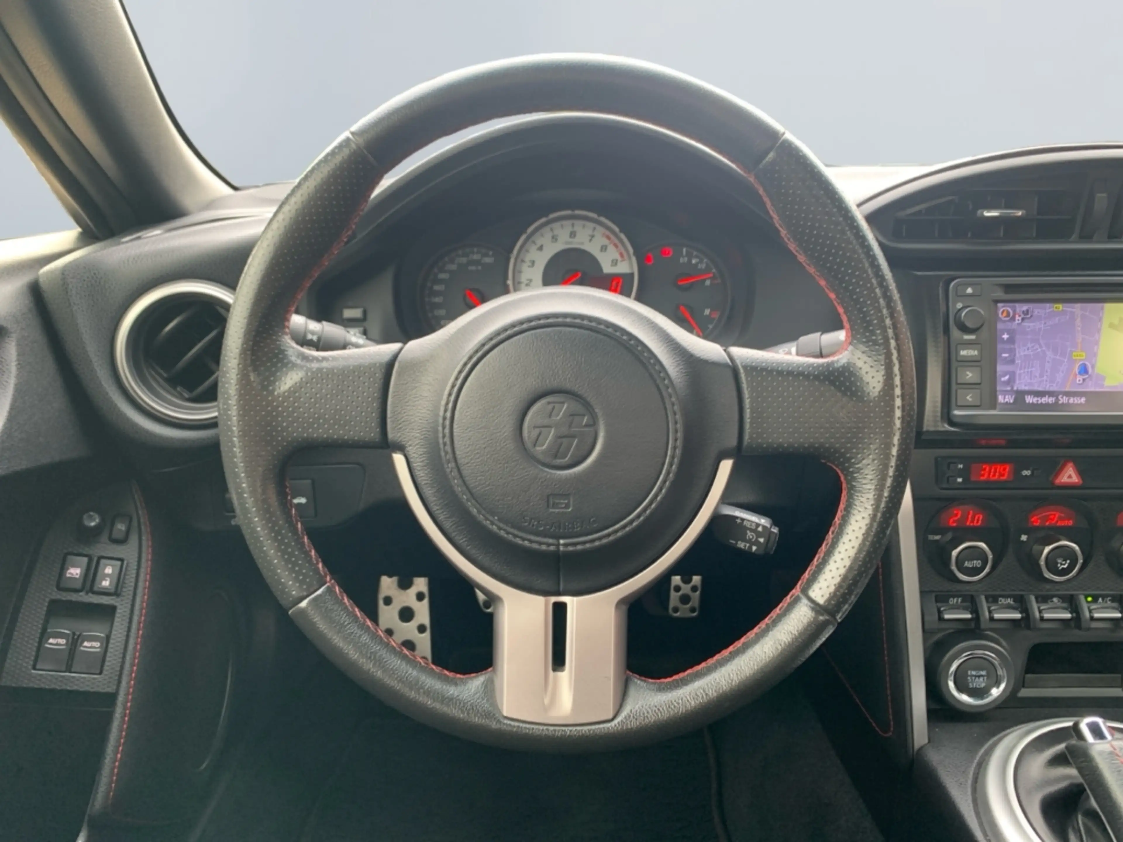 Toyota GT86 *Xenon*Sperrdiff*SmartKey*Bluetooth*Color* — photo 12