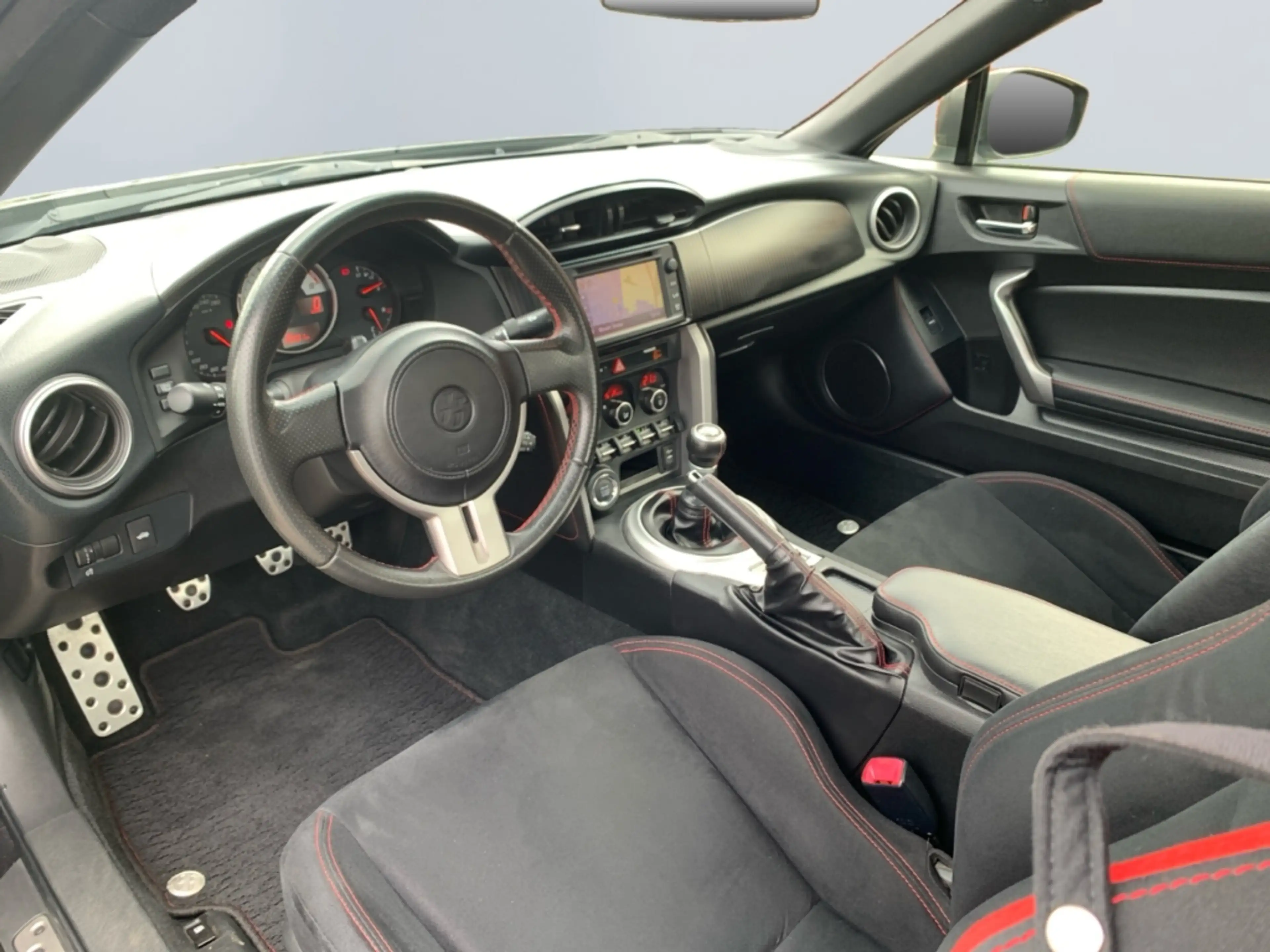 Toyota GT86 *Xenon*Sperrdiff*SmartKey*Bluetooth*Color* — photo 9