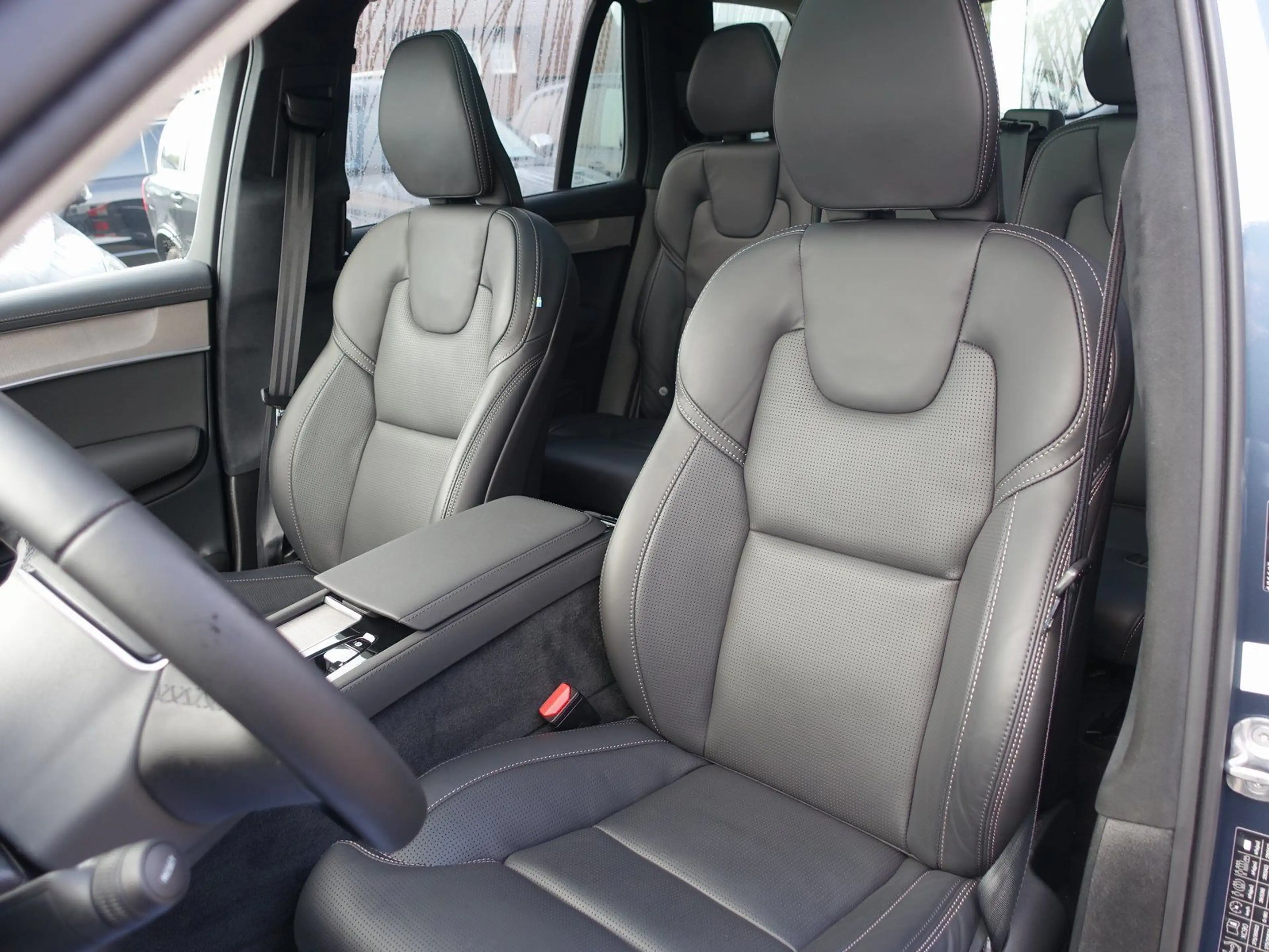 Volvo XC90 Ultra T8 AWD Plug-in/B&W/HUD/Pano/FourC/AHK — photo 11