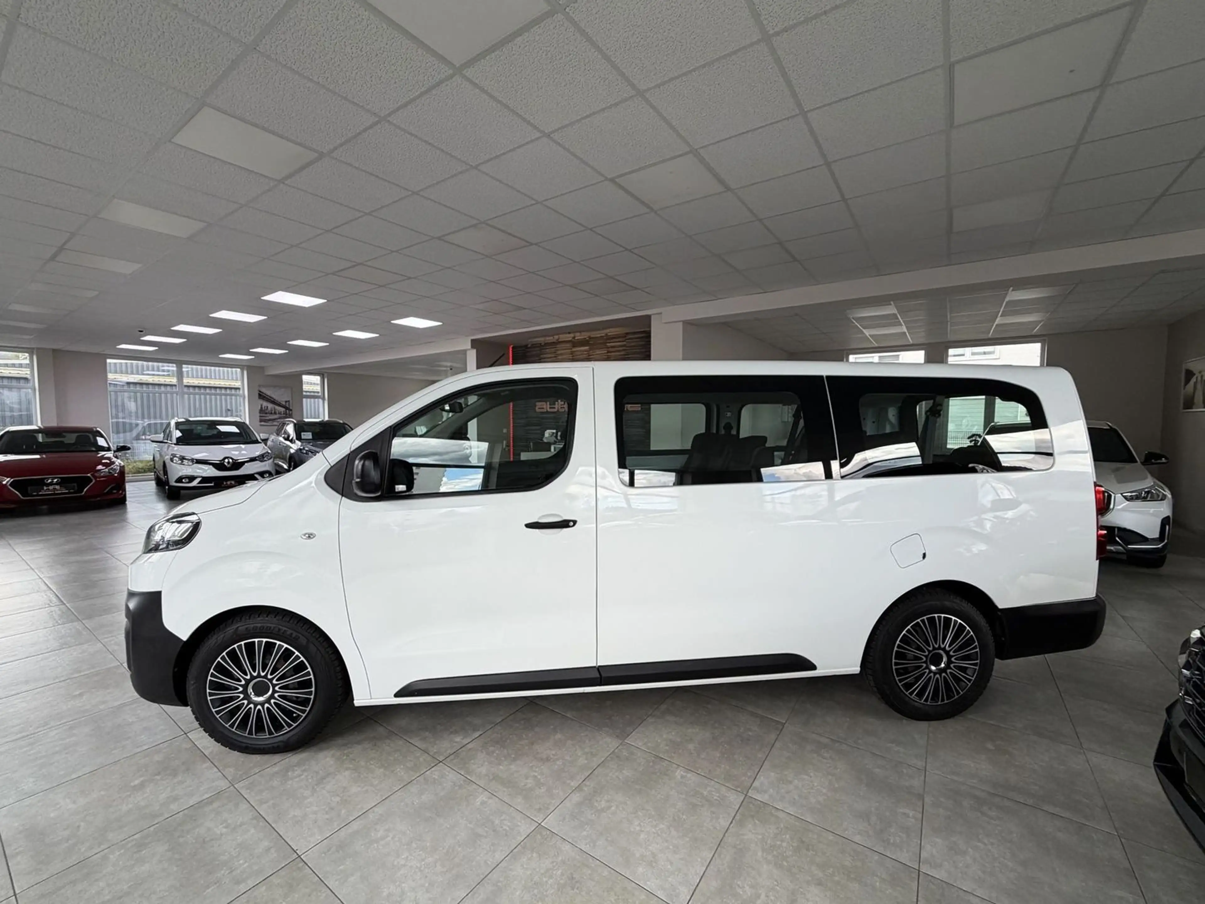 Citroen Jumpy XL (L3) Navi/Kamera/9-Sitzer/AHK — photo 22