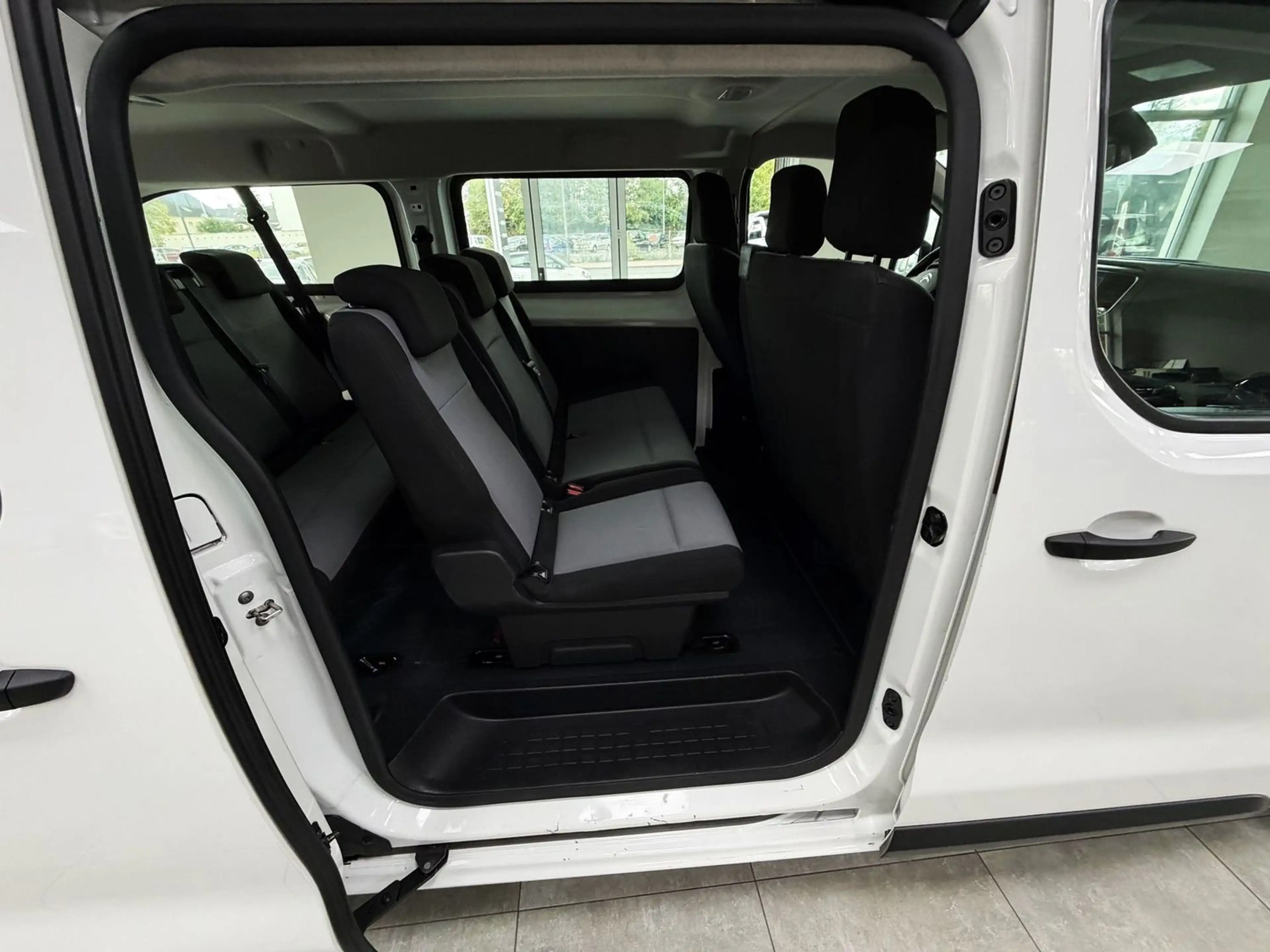 Citroen Jumpy XL (L3) Navi/Kamera/9-Sitzer/AHK — photo 18