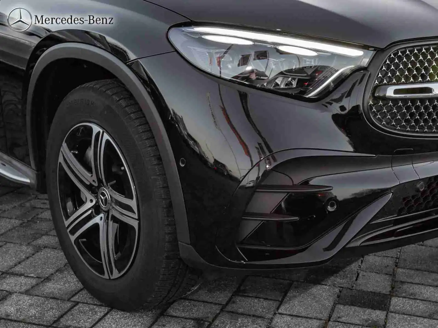 Mercedes-Benz GLC 300 4M AMG MBUX+AHK+360°+Sitzklima+Distro Schwarz - 2