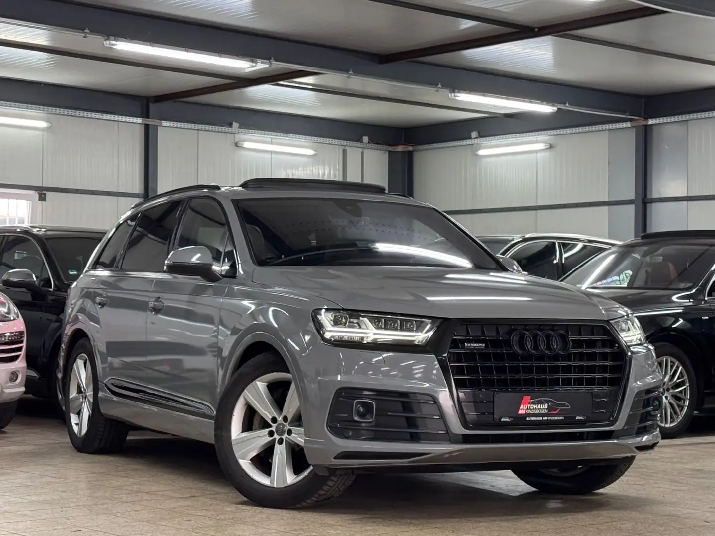 Audi Q7 S LINE-7SITZ-PANO-MTRX-STH-VIR-ACC-BOSE-AHK Argent - 1
