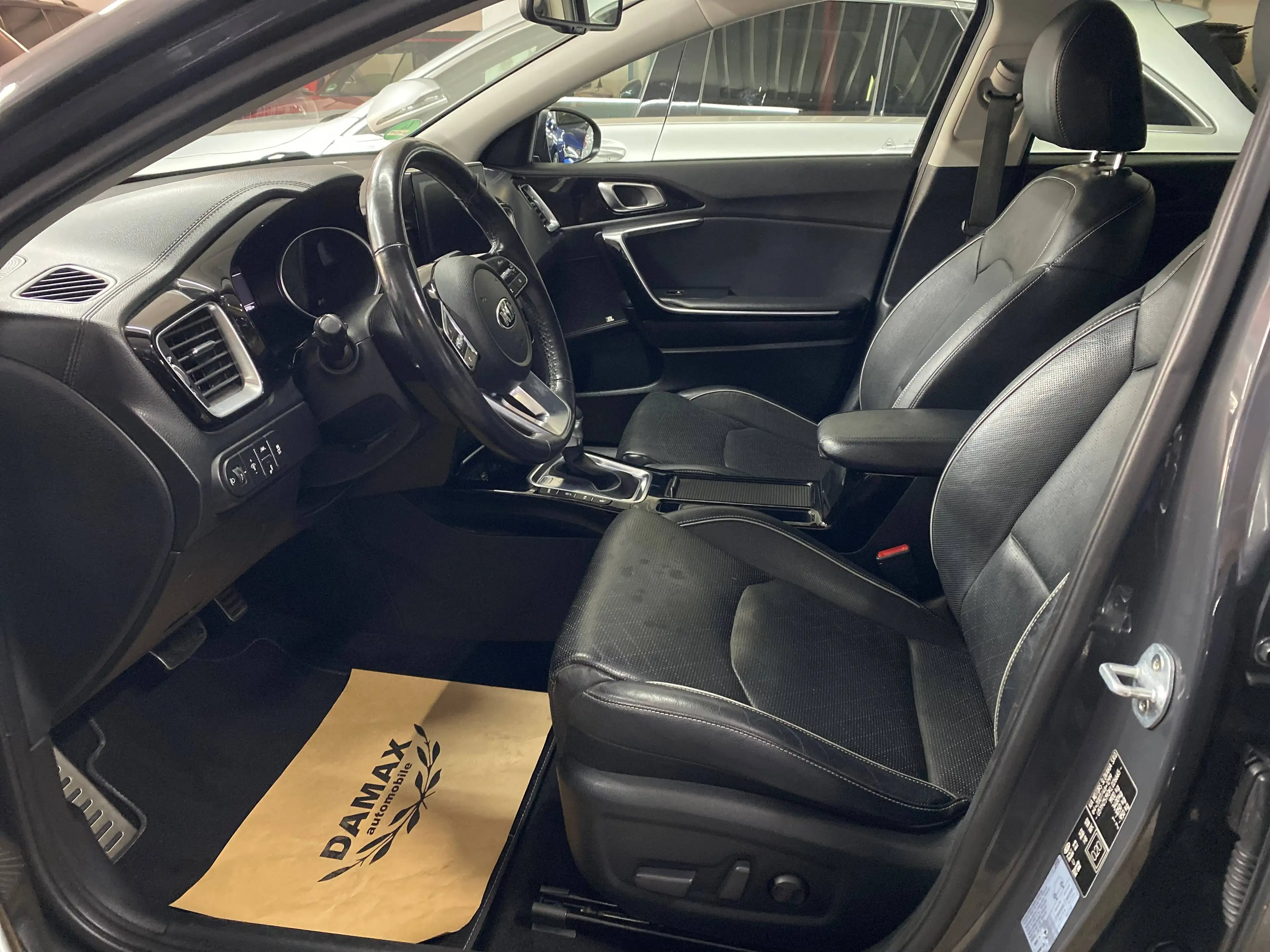Kia Ceed / cee'd Platinum Edition*JBL SOUND*LEDER*NAVI*PANO — photo 7