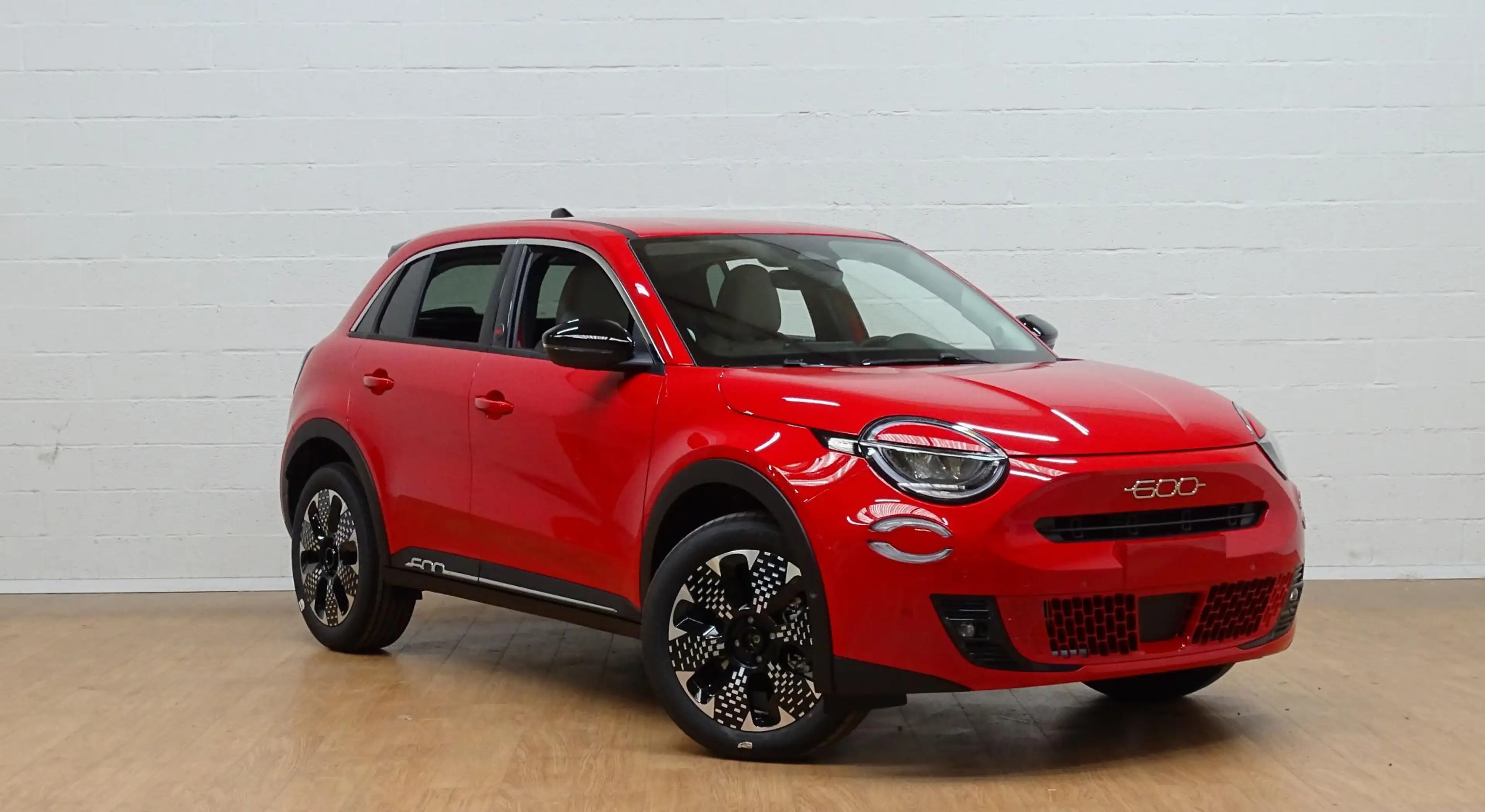 Fiat 600 1.2 Hybrid 145cv DCT La Prima - Red Edition — photo 2