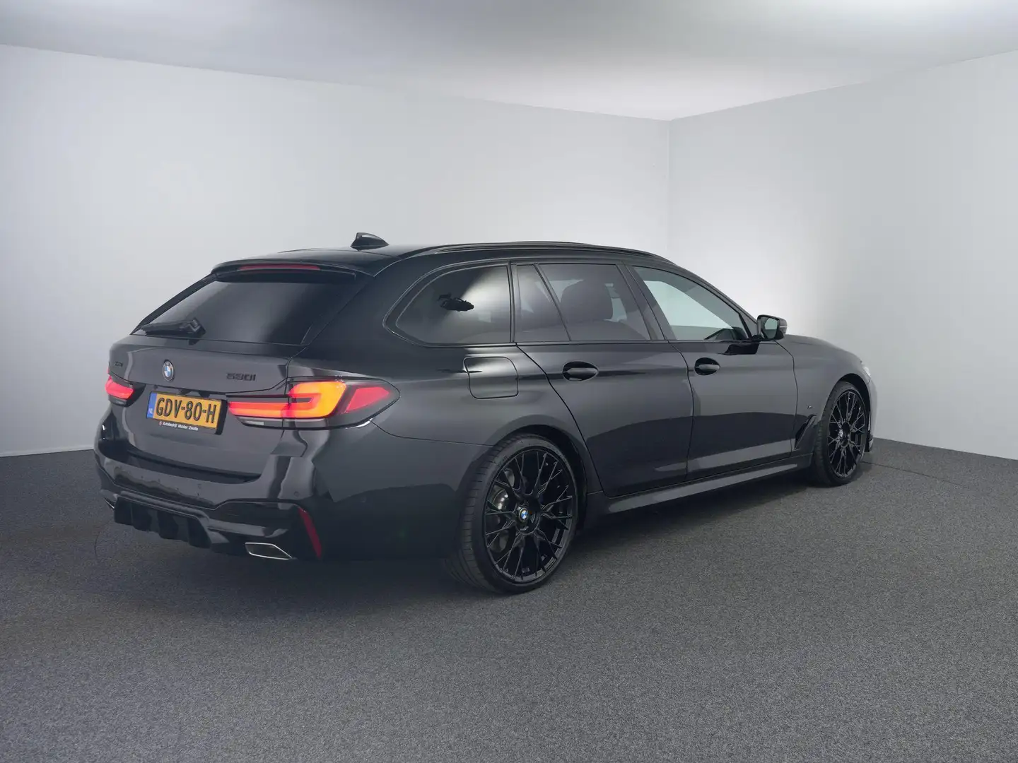 BMW 530 5-serie Touring 530i xDrive High Executive M-Sport Noir - 2