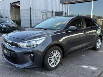 *CRUISE *CLIM *GPS *VITRE-TEINTÉ *FEUX-LED *