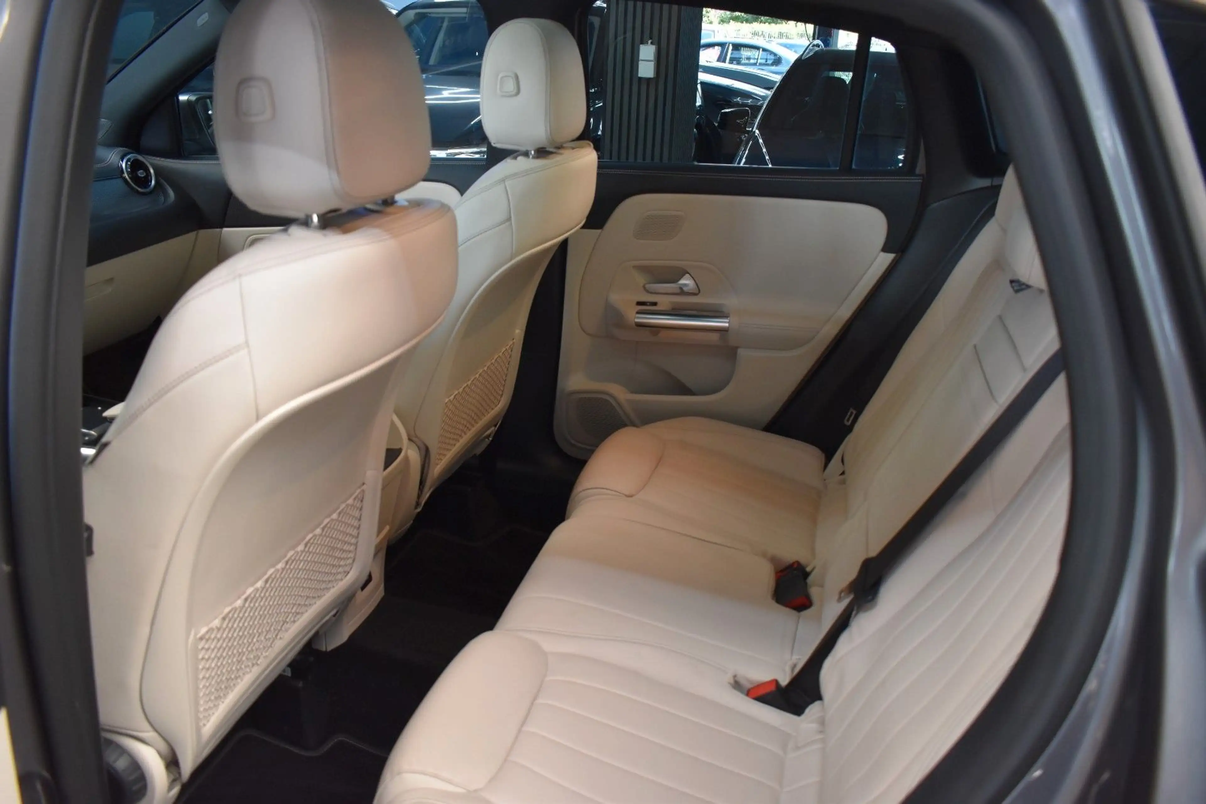 Mercedes-Benz GLA 250 e*PANORAMA*LEDER*AHK*LED HIGH*KESSY* — photo 8