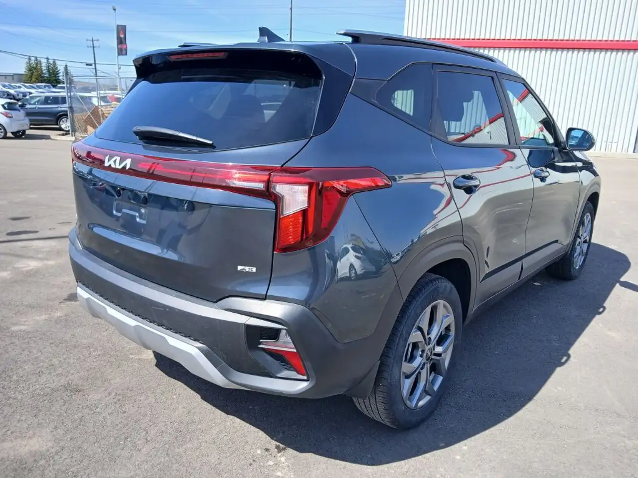 Kia Seltos снимка Kia Seltos