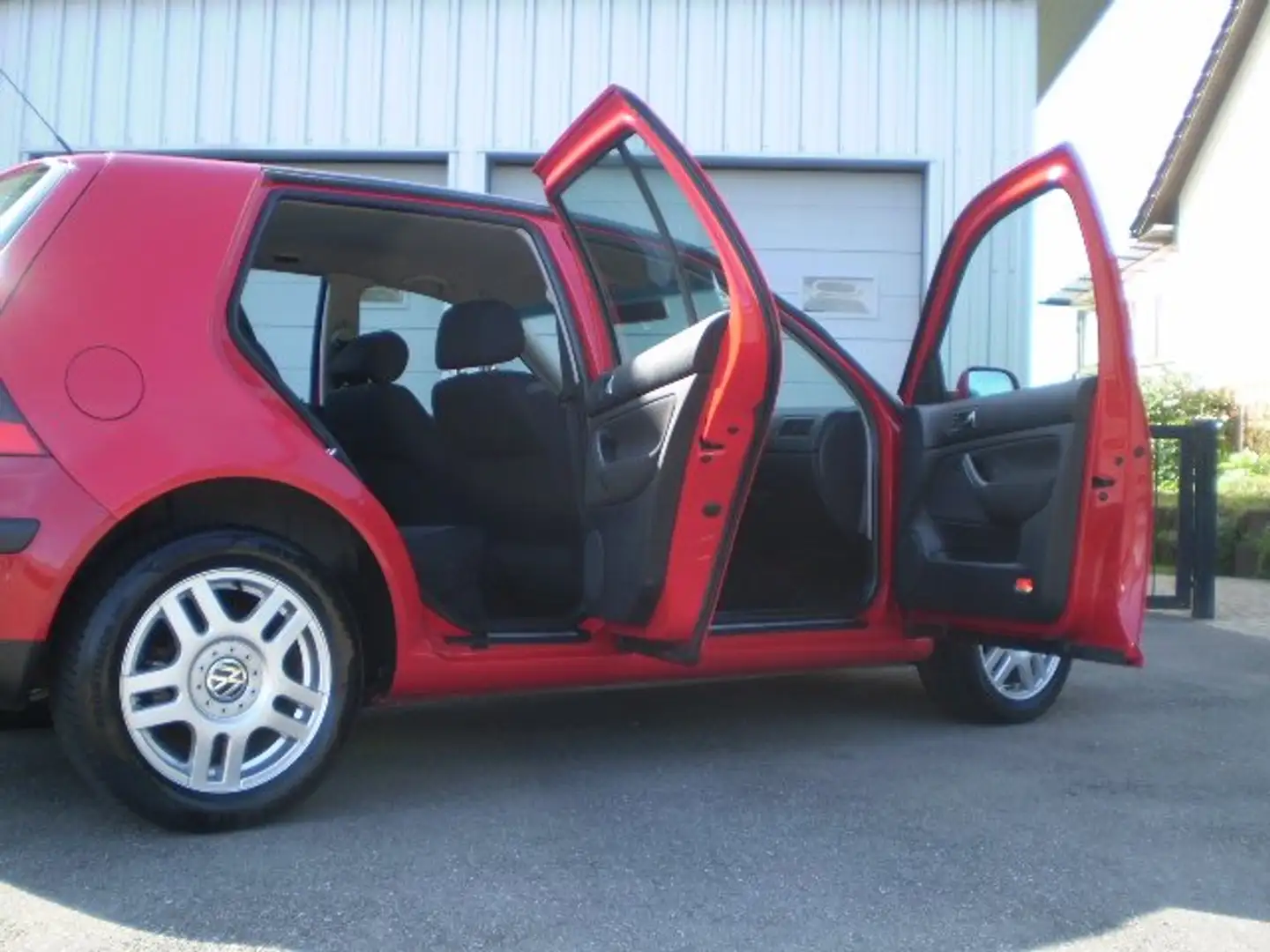 Volkswagen Golf 1.9 TDI Edition / Klimaautomatik /Alufelgen / Червоний - 2