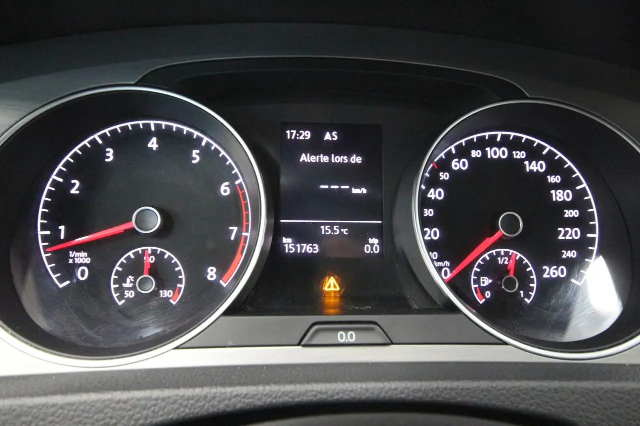 Volkswagen Golf снимка Volkswagen Golf