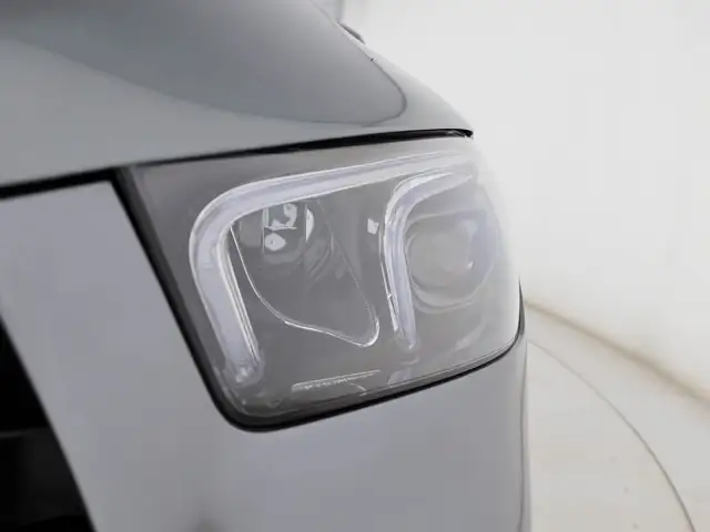 Mercedes-Benz GLE view 8