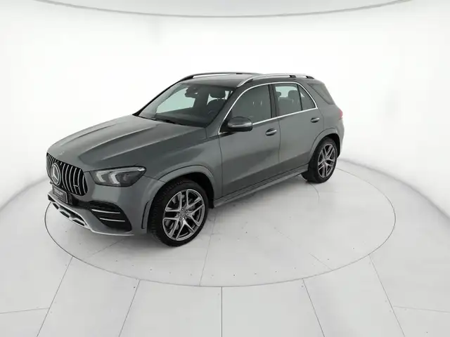 Mercedes-Benz GLE view 2