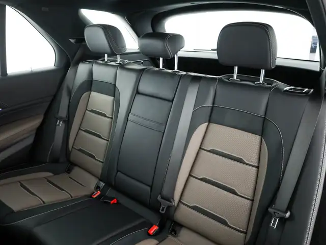 Mercedes-Benz GLE view 14