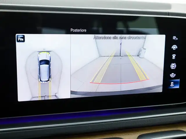 Mercedes-Benz GLE view 17