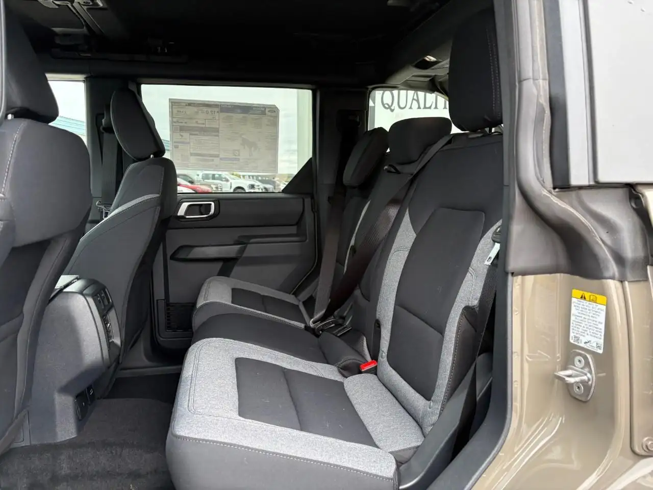 Ford Bronco снимка Ford Bronco