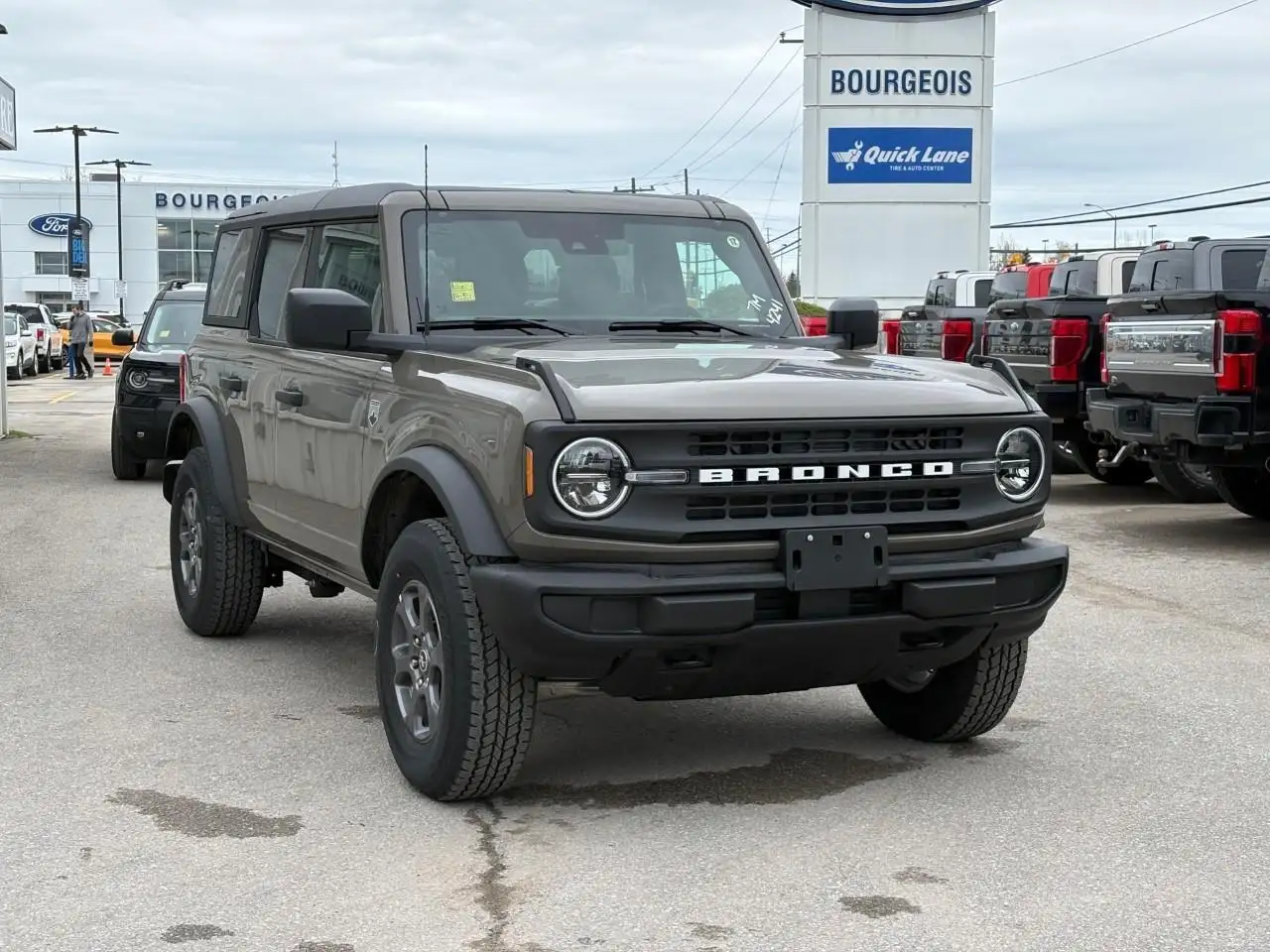 Ford Bronco снимка Ford Bronco