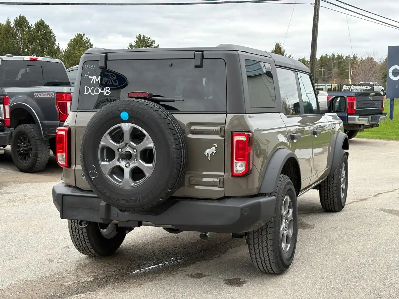 Ford Bronco снимка Ford Bronco