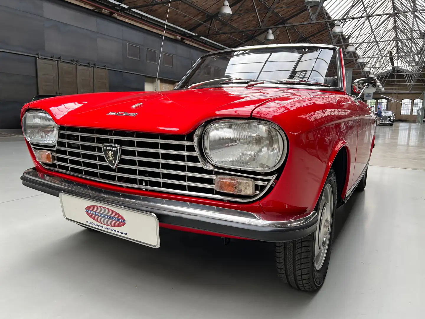 Peugeot 204 Cabriolet, wohl eins der besten Exemplare Rot - 2