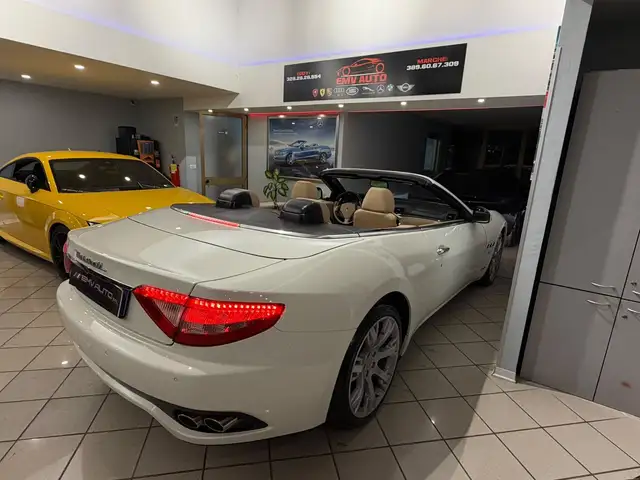 Maserati Grancabrio view 11