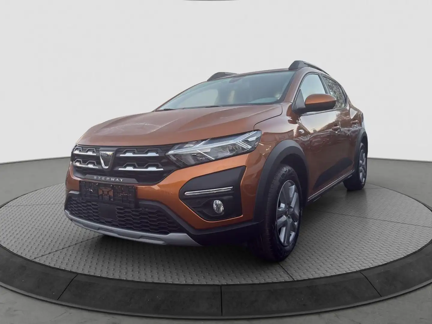 Dacia Sandero Stepway Comfort 1.0 TCE CVT Automatik Na Orange - 1