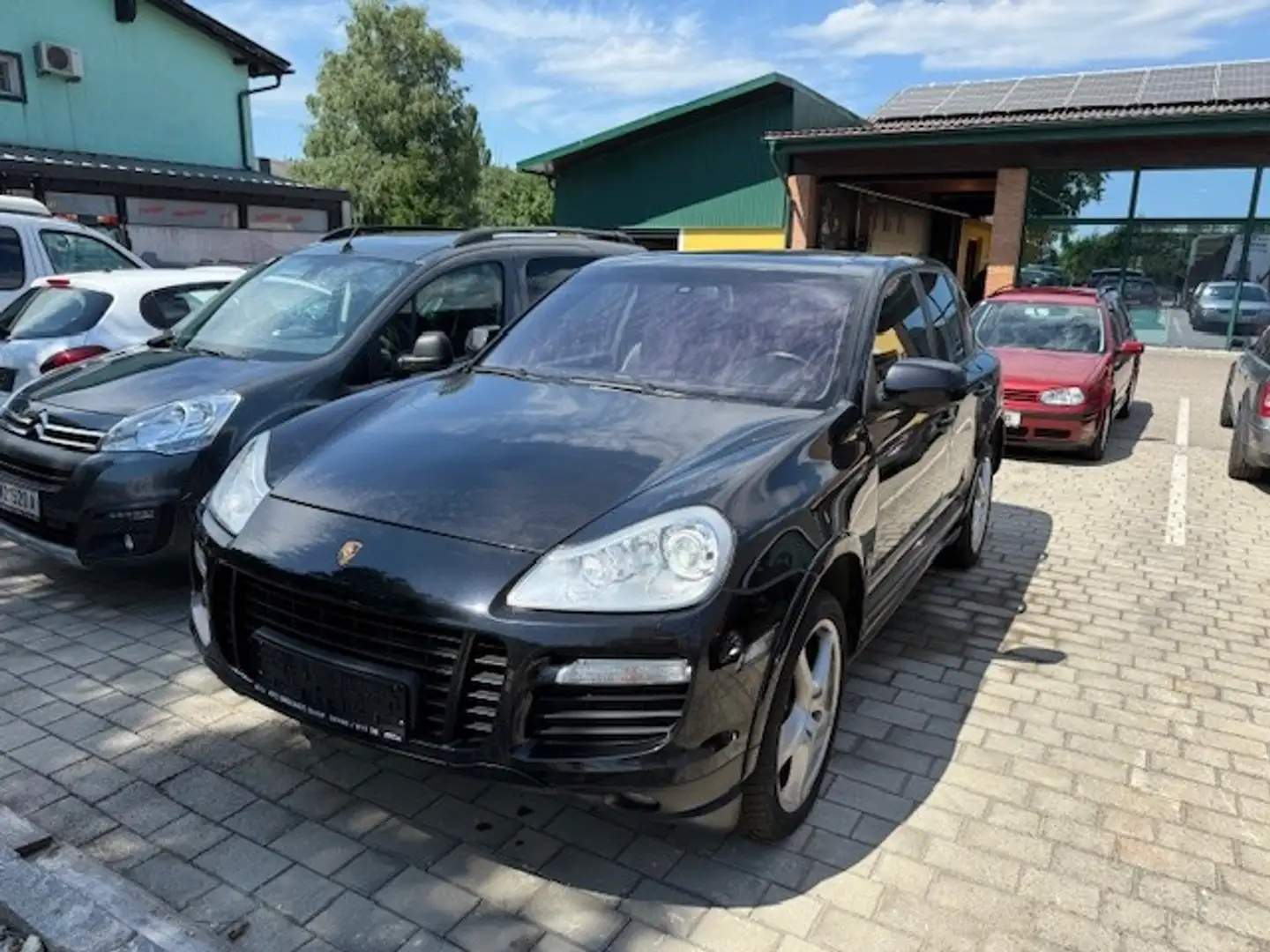 Porsche Cayenne GTS Aut. Schwarz - 1